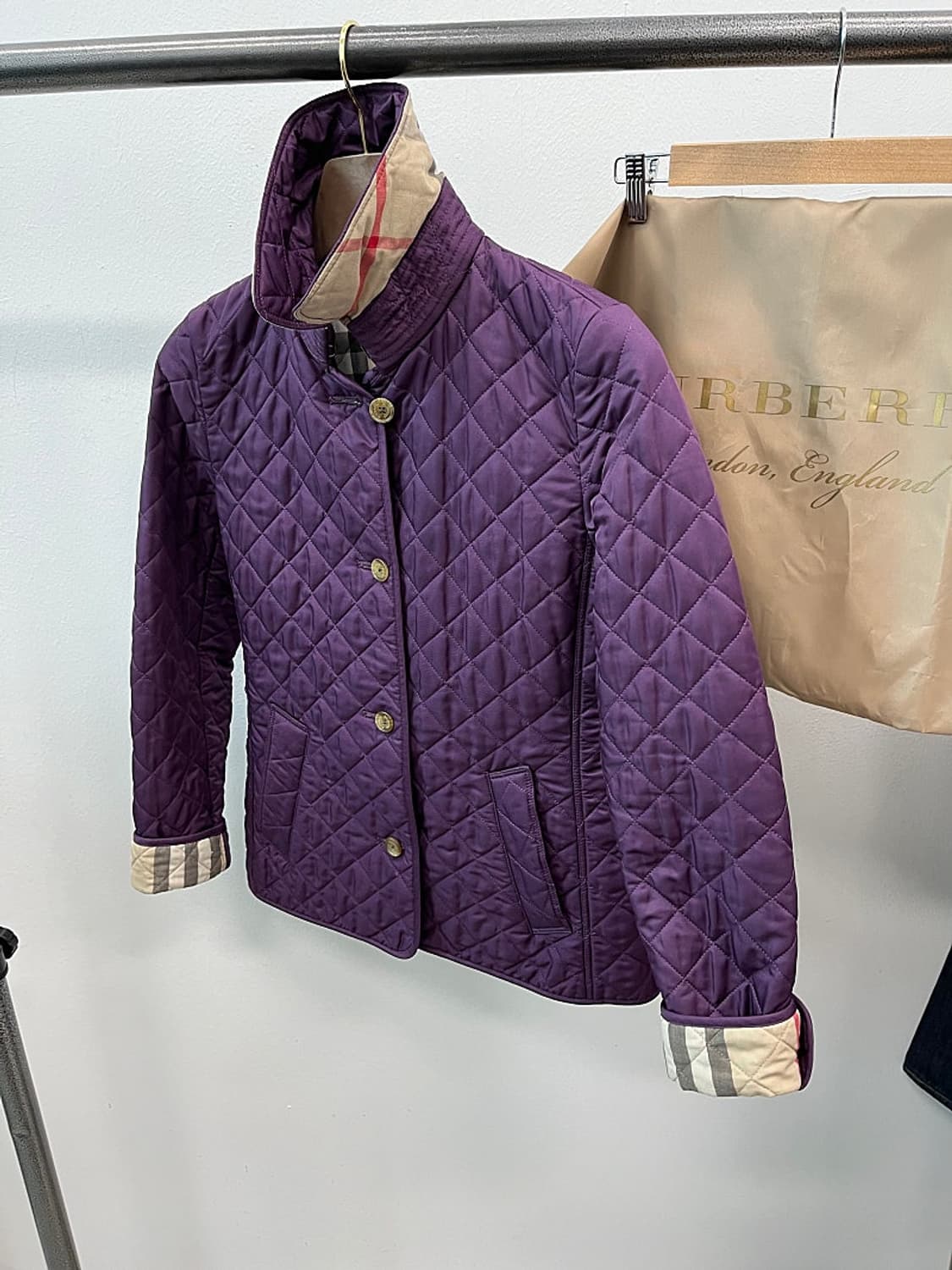 여) 버버리 퍼플 퀼팅자켓  상품이미지6