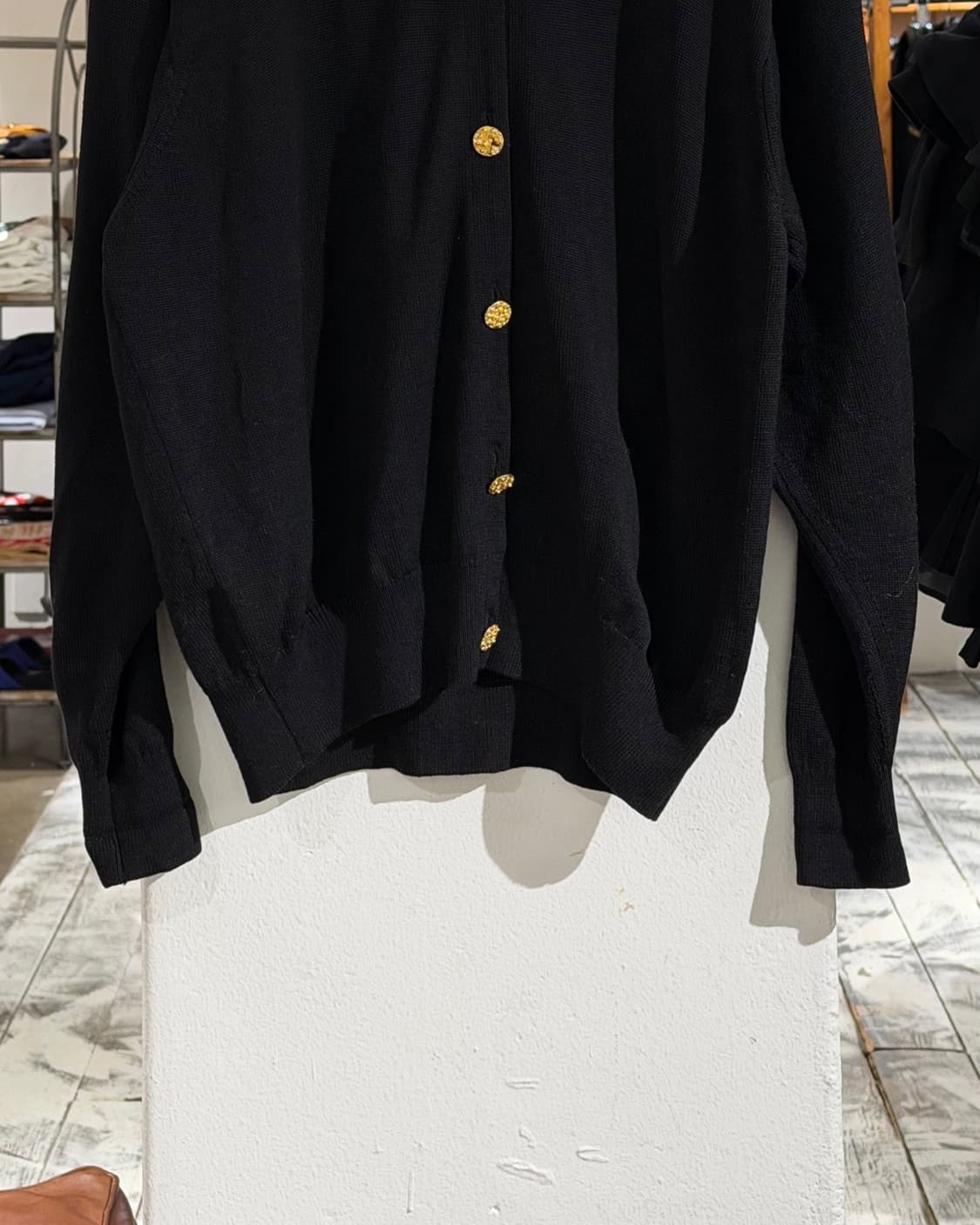 버버리 블랙 가디건 블랙 골드 버튼 울 가디건 상품이미지5