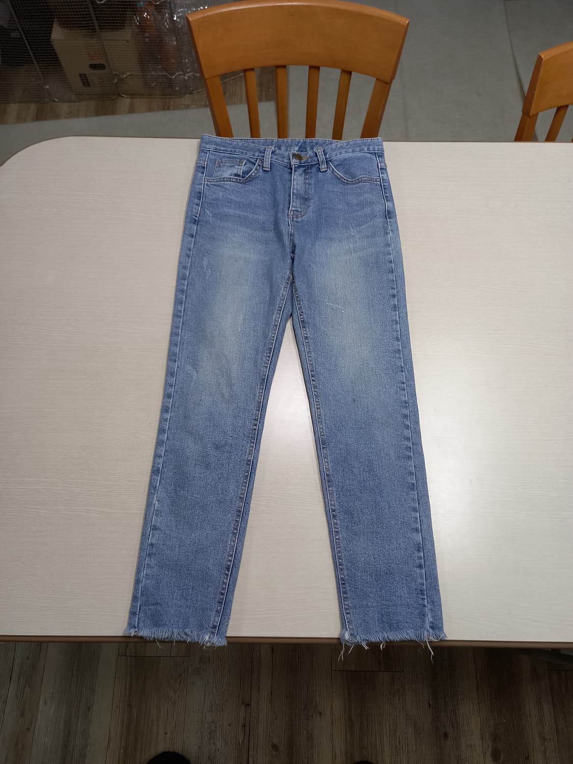 26 4SEASON Kor 데미지워싱 스판 슬림일자진 연청 26-614 상품이미지1