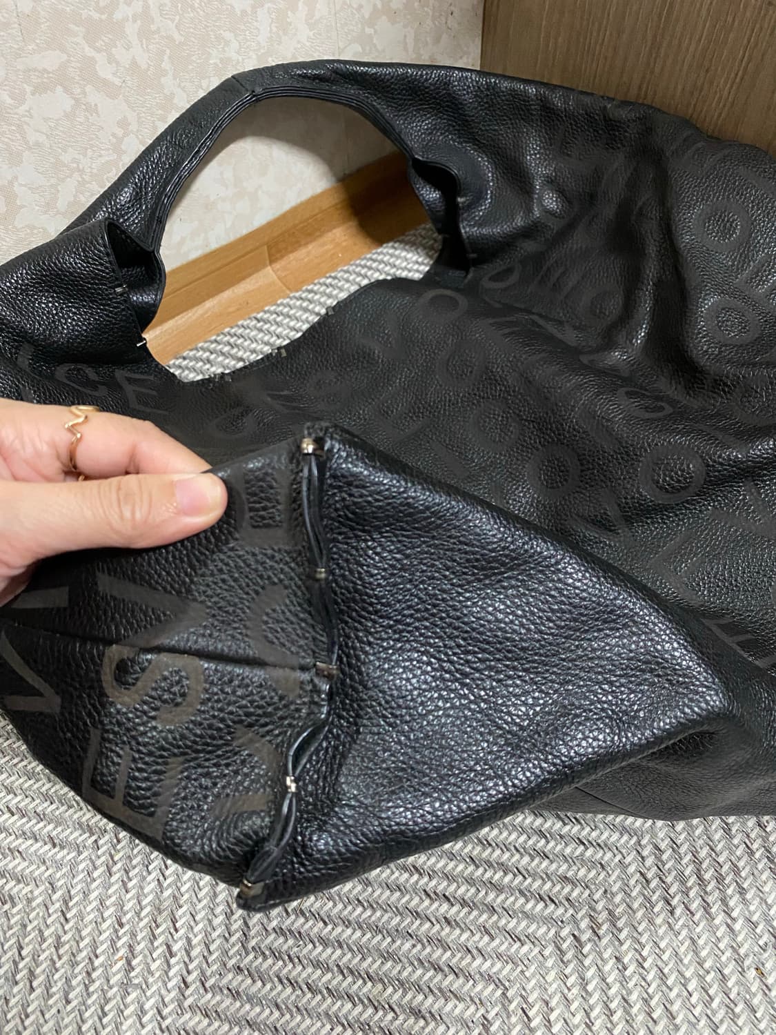 VOICE OF VOICES 보브 VOV 가죽 숄더백 상품이미지7