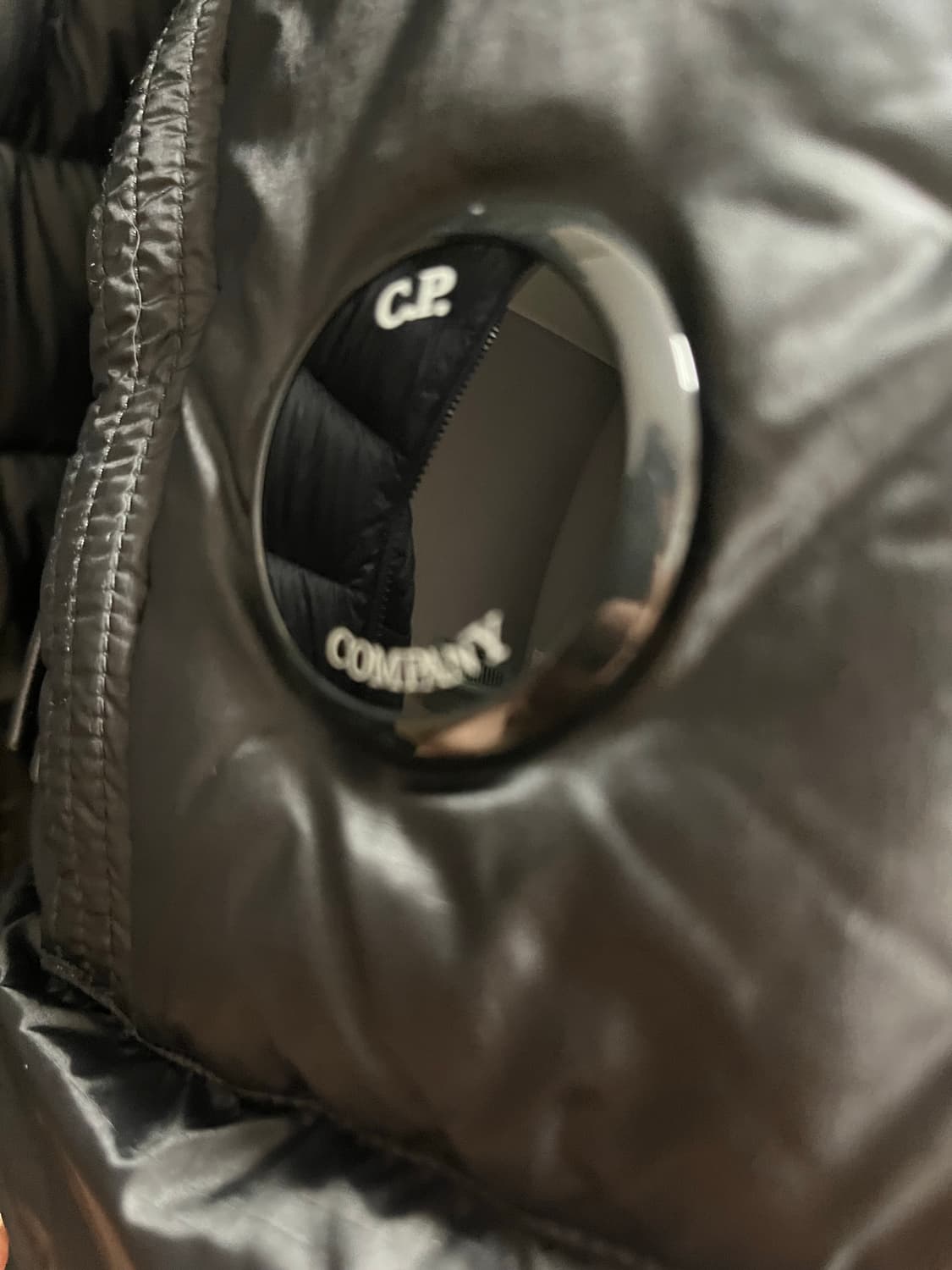 Cp컴퍼니 dd쉘 패딩 52 블랙 상품이미지4