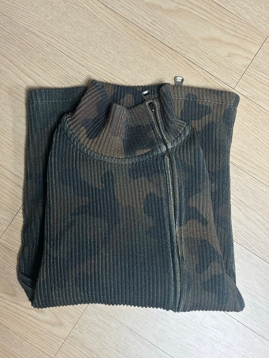 앤더슨벨 카모 니트 집업 상품이미지3