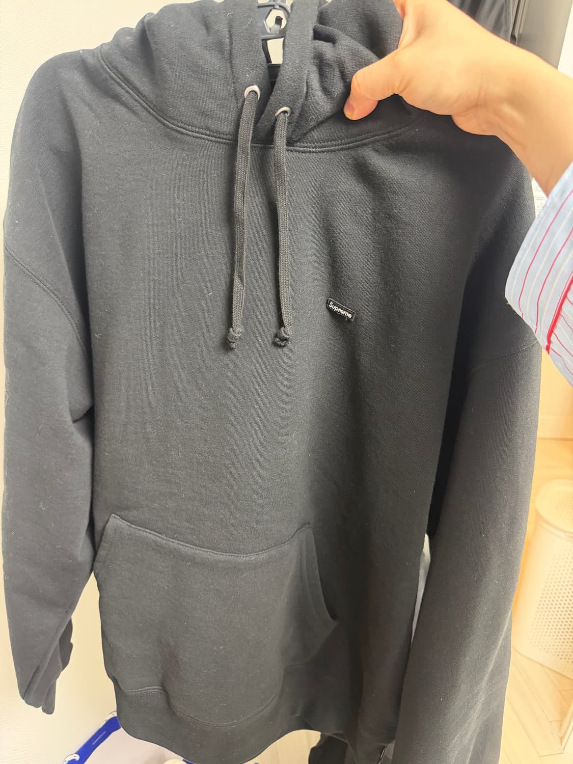 슈프림 미니스몰로고 후드티 L사이즈 판매합니다 상품이미지1