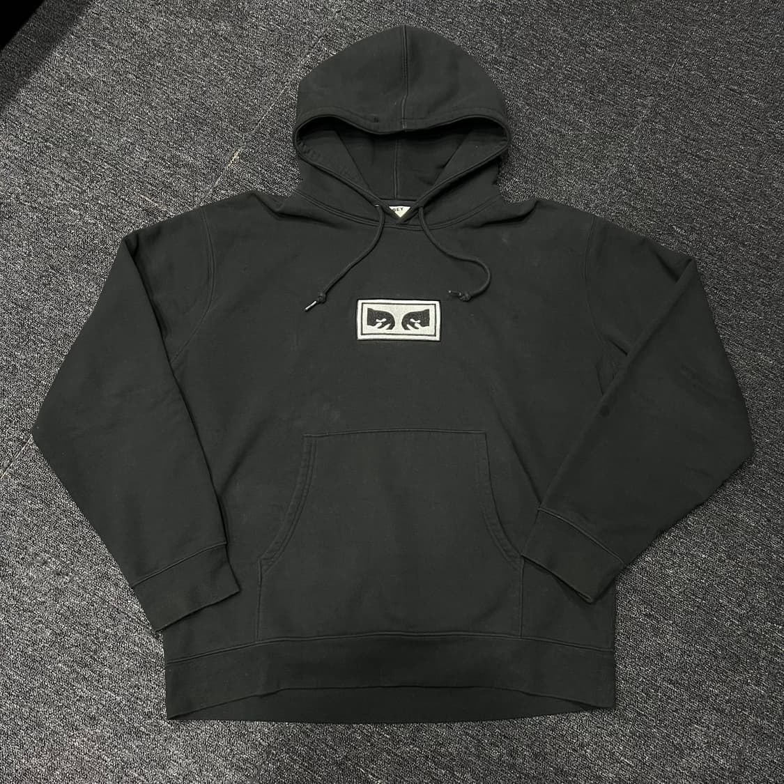 오베이 아이즈 로고 후드티 상품이미지1