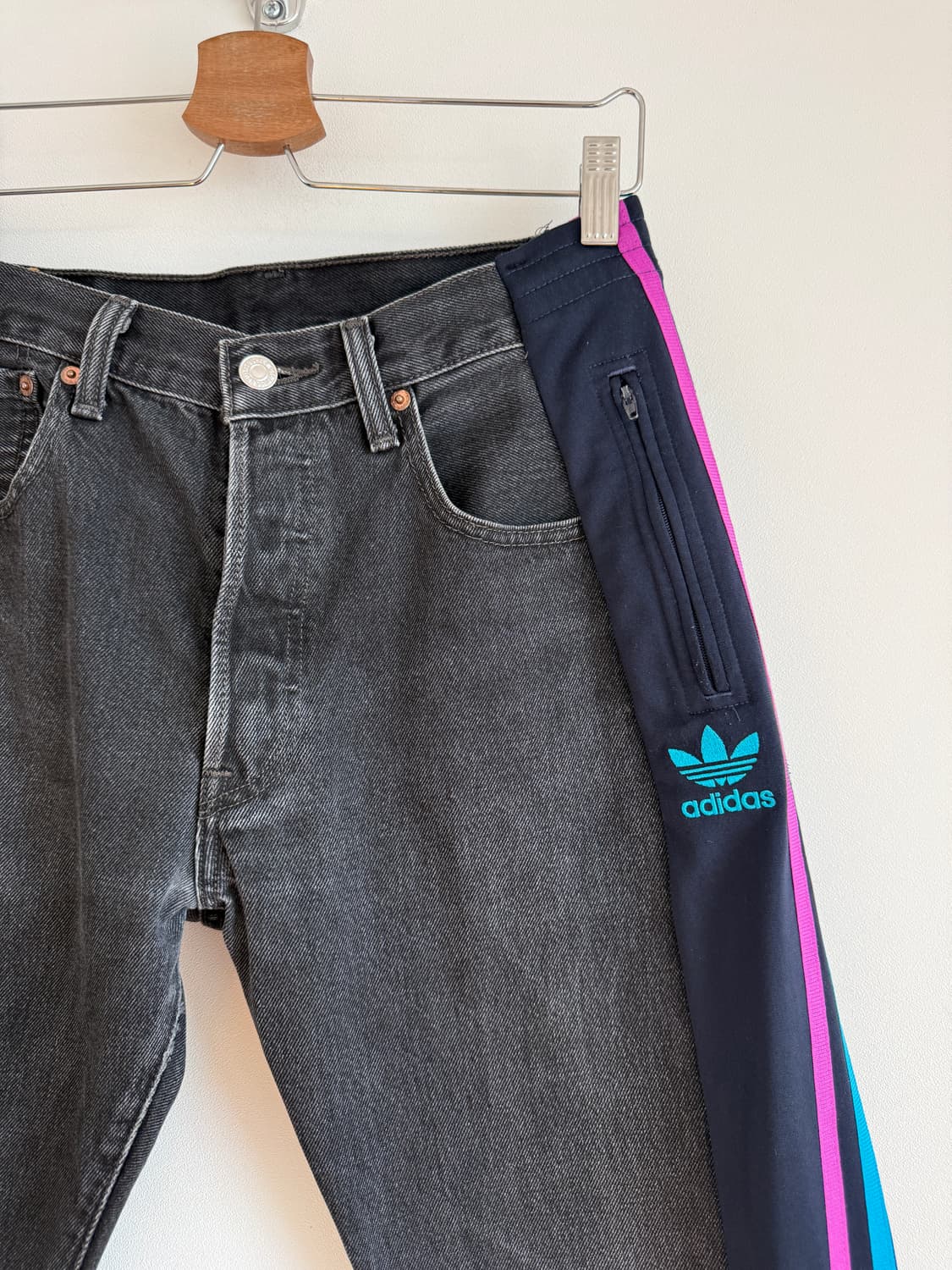 리바이스 x 아디다스 리메이크 팬츠 상품이미지3