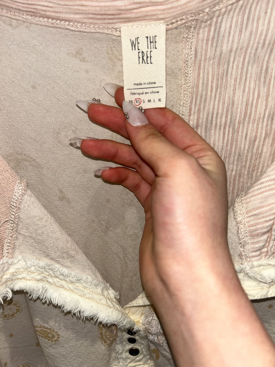 내추럴 패치워크 플라워 브이넥 블라우스 상품이미지4