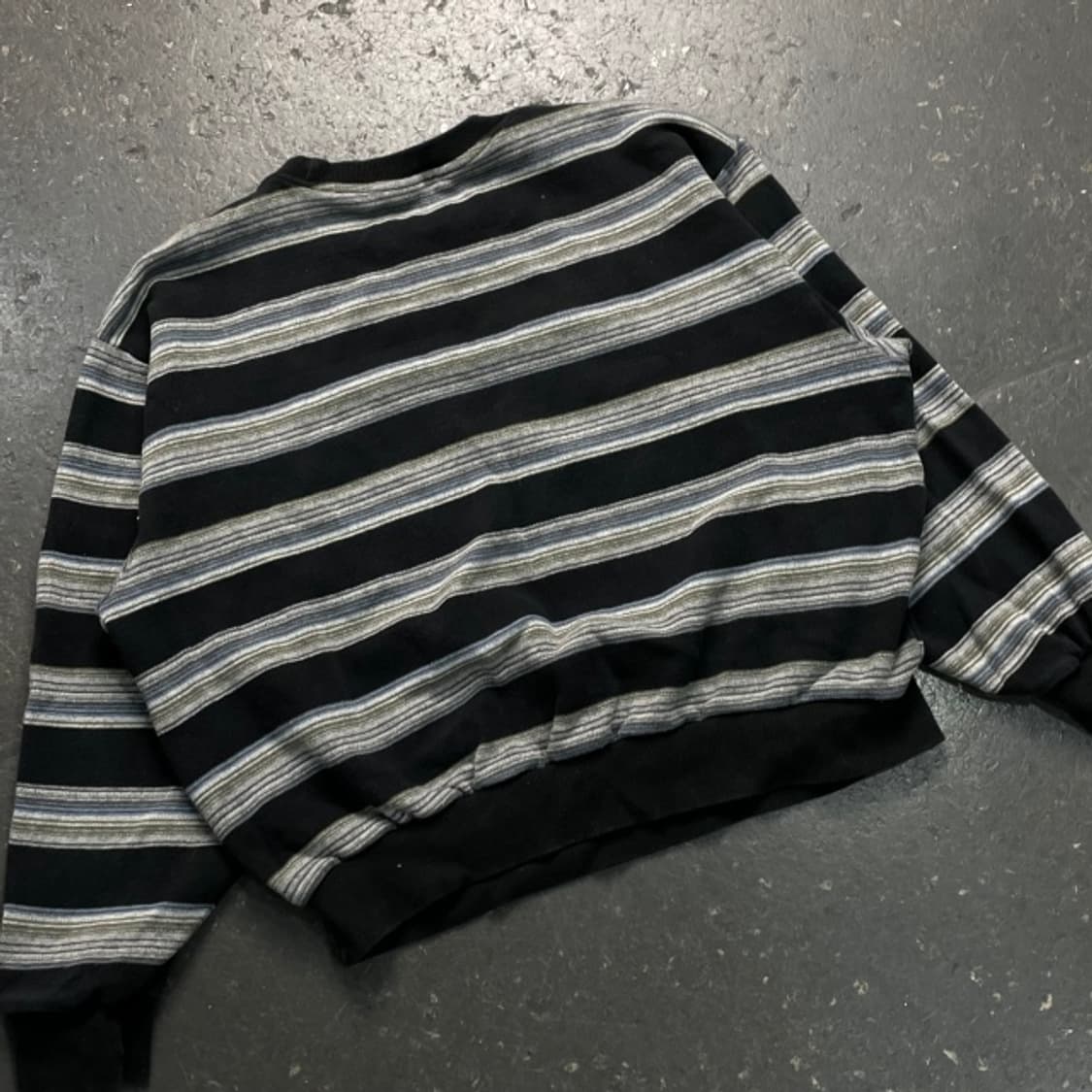 100 스컬프터 크롭 니트  상품이미지5