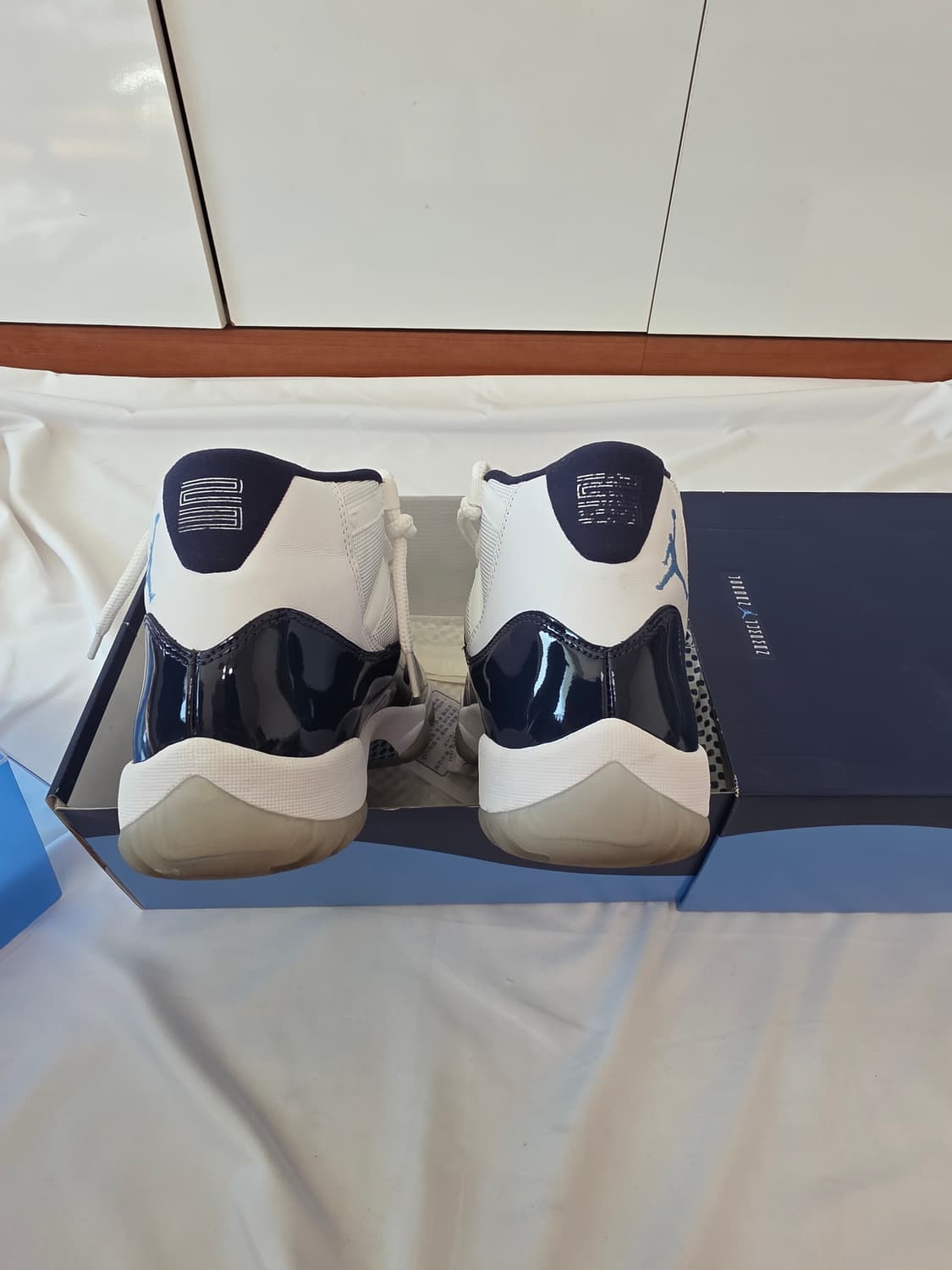 조던 11 레트로 윈라이크82 UNC 상품이미지3