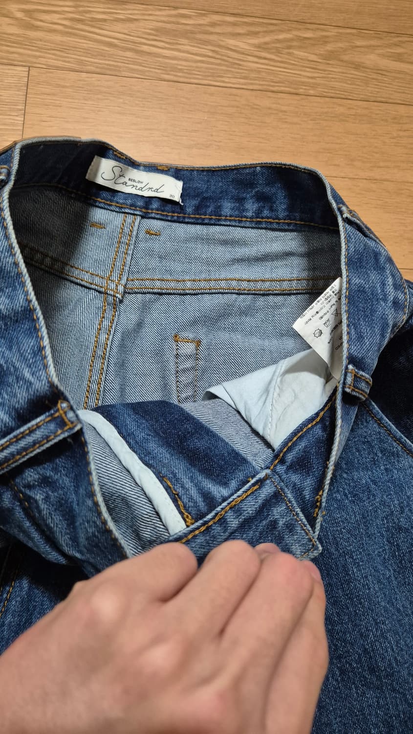 비슬로우 콘밀 원턱 데님 쇼츠 30 상품이미지2