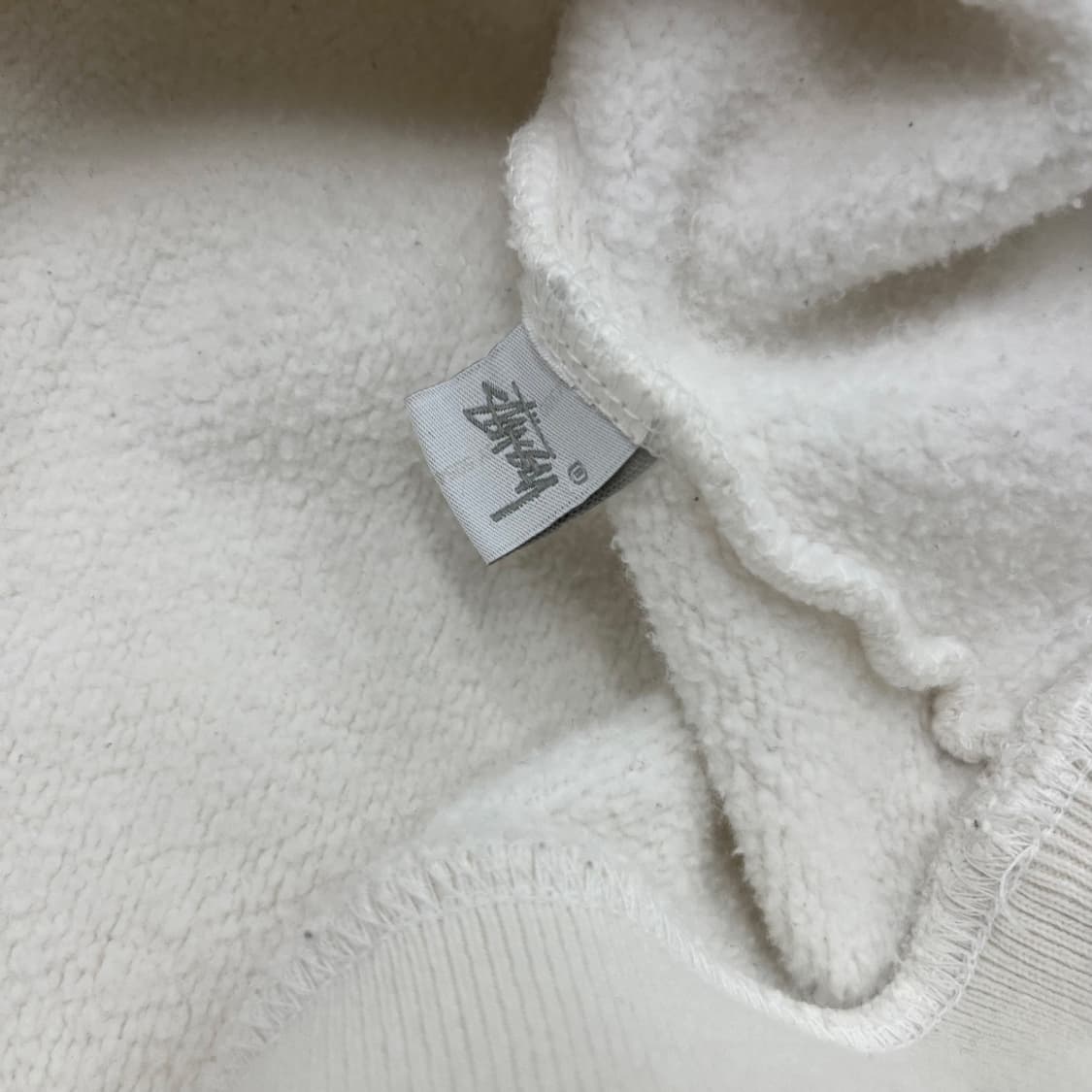 스투시 왕관로고 화이트 카라 맨투맨 L 상품이미지5