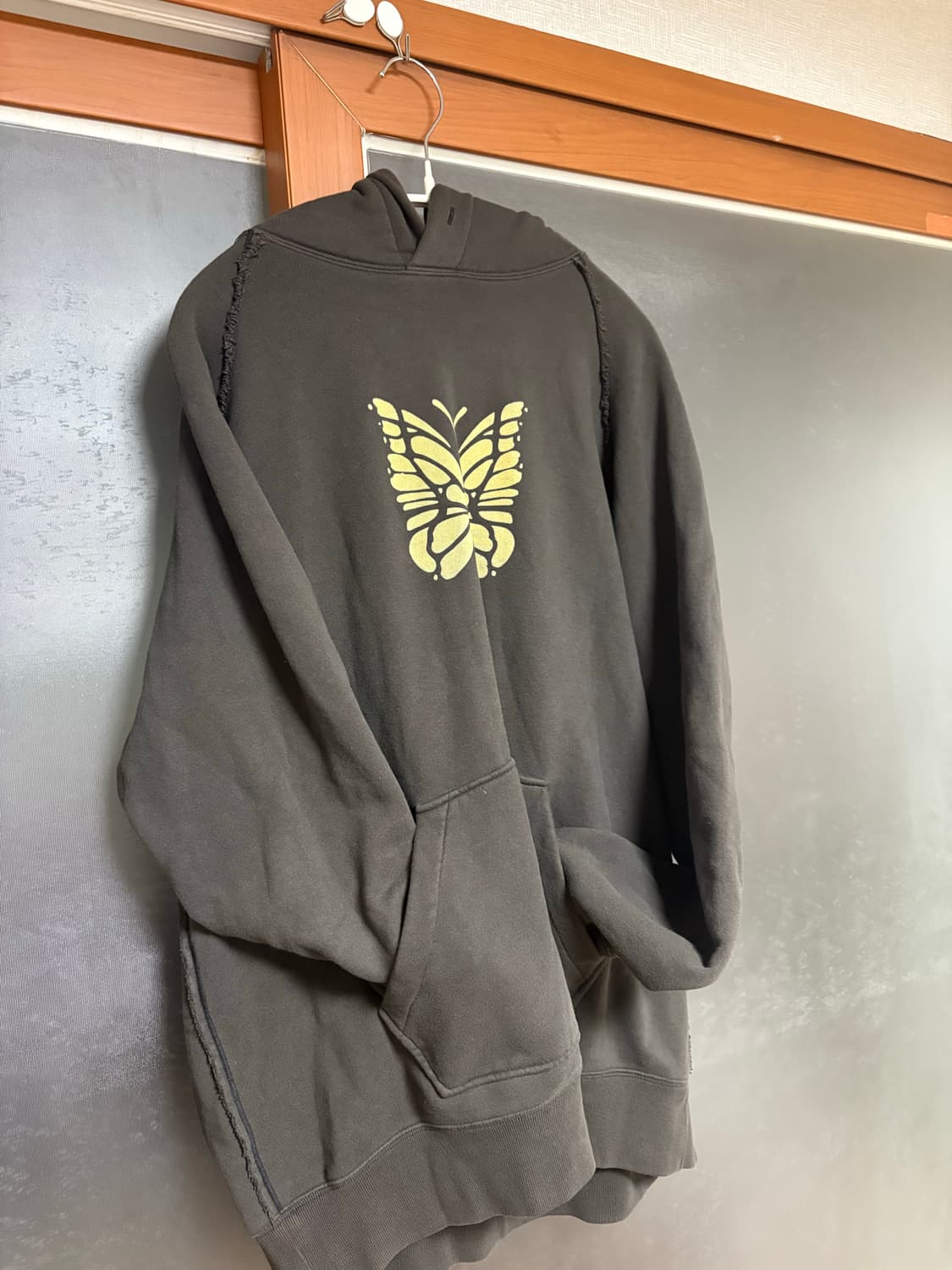 니들스 19fw 나비 후드티 브라운 (s) 상품이미지1