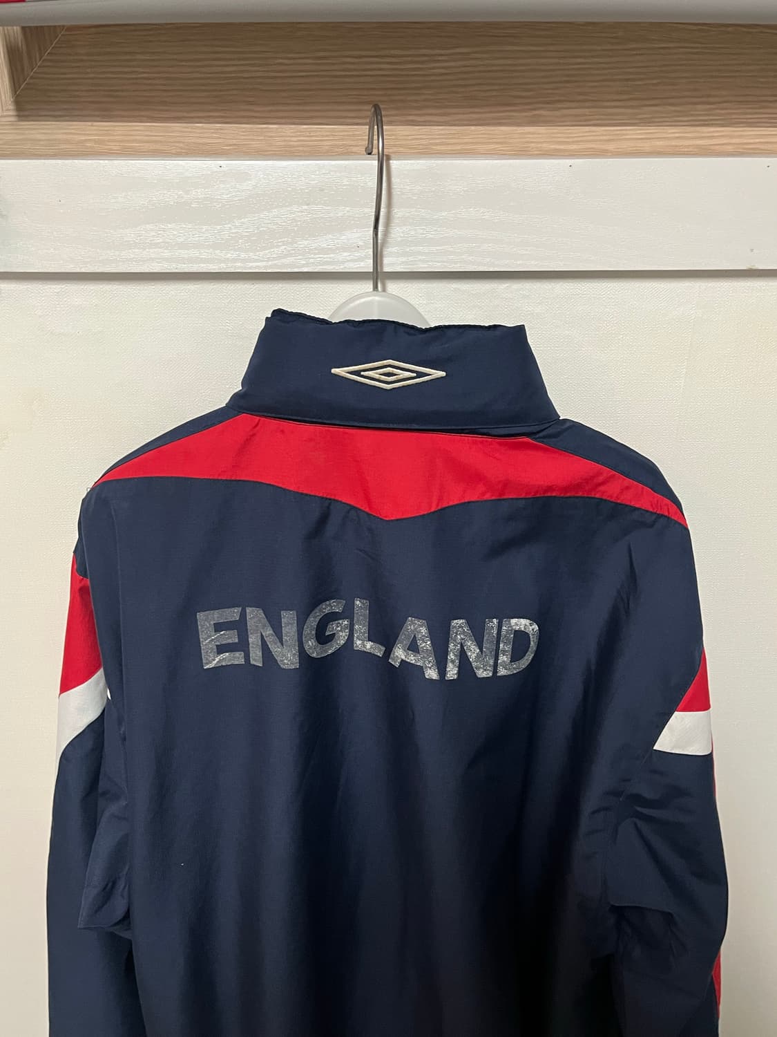 엄브로 잉글랜드 바람막이 상품이미지3