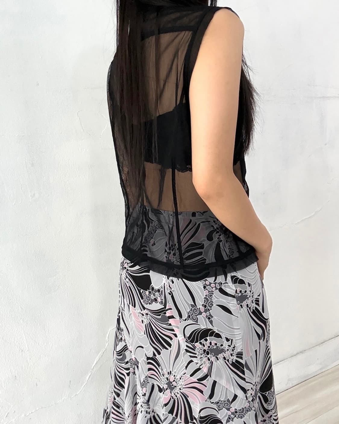 Black See-Through Mesh Sleeveless Shirt 상품이미지5
