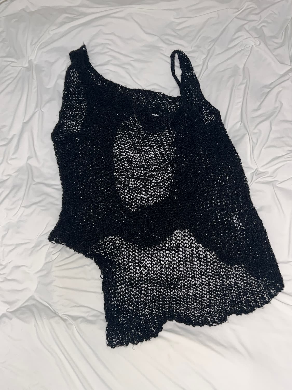 [Polysooem] GRUNGED KNIT SLEEVELESS TOP 상품이미지3