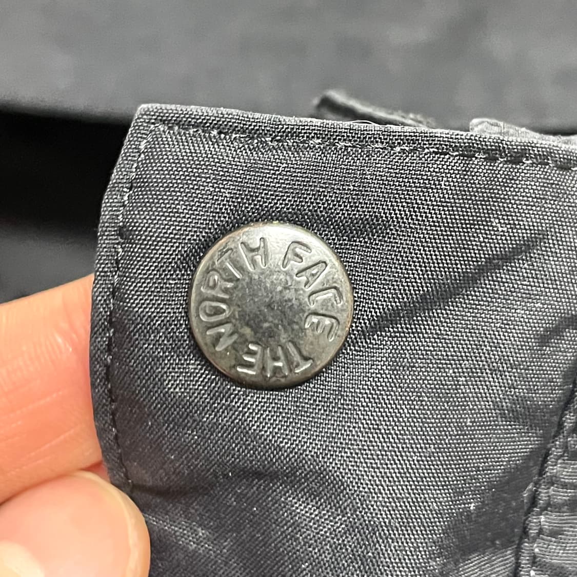 노스페이스 블랙 바람막이 남성100 상품이미지4