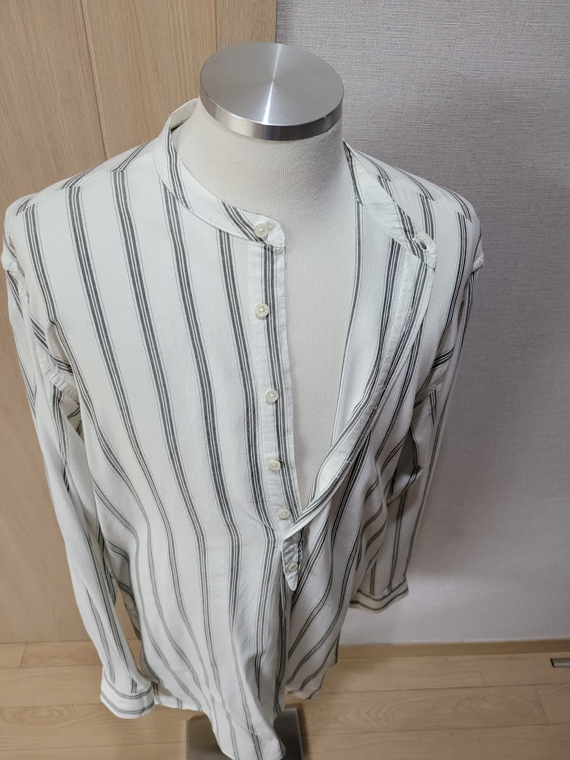 자라 ZARA 남자 스트라이프 헨리넥 풀오버 셔츠 110 화이트 상품이미지7