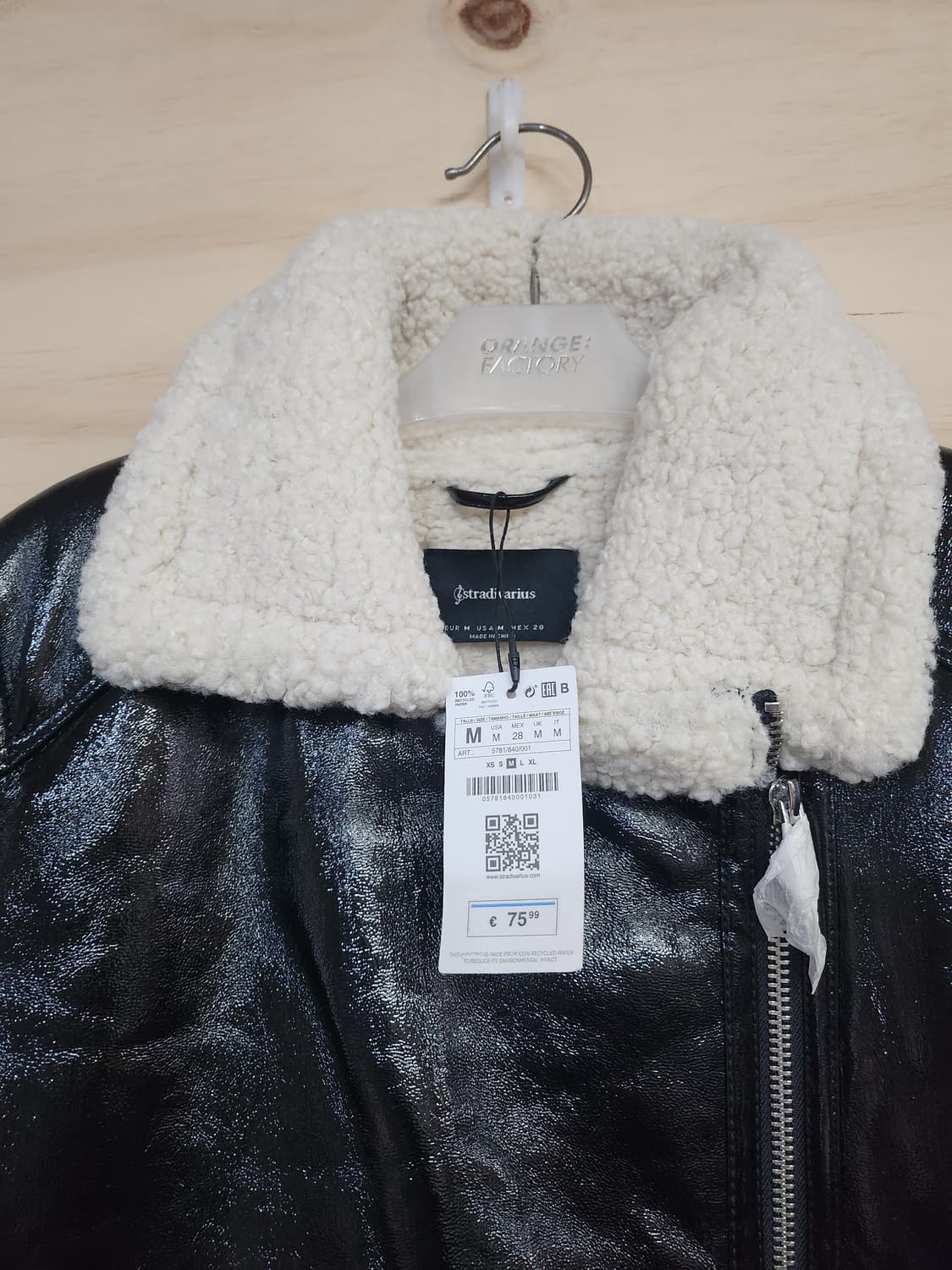 478) 스트라디바리우스 블랙 유광 무스탕 상품이미지2