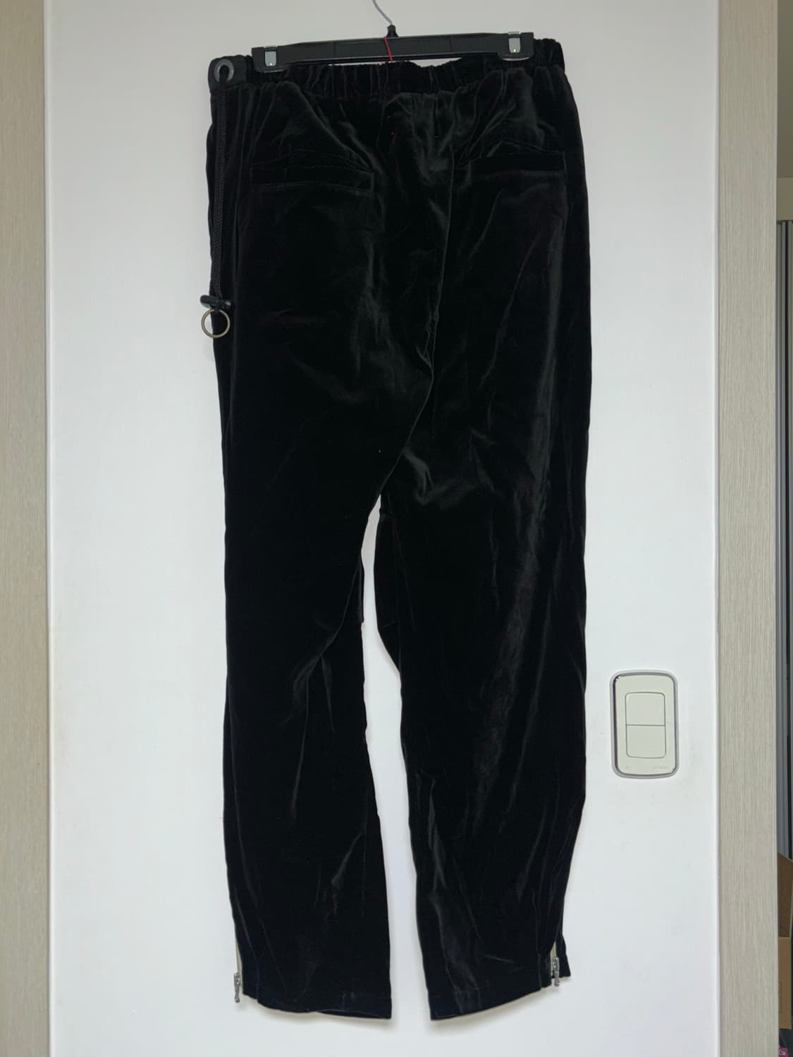 바벨오브젝트 벨벳 트랙 팬츠 상품이미지4