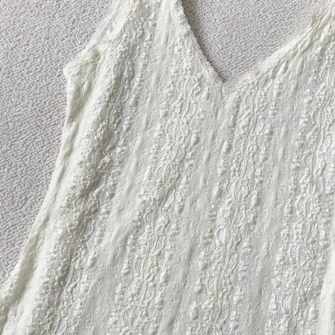 크림아이보리 레이스 ♥ v넥 슬림핏 슬리브리스 상품이미지2