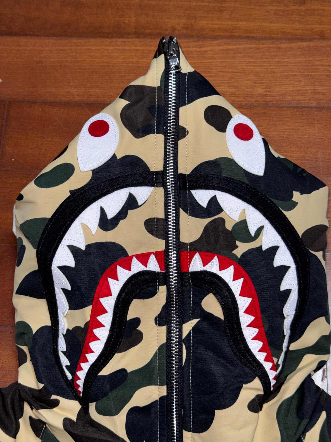 베이프 샤크 황계 패딩 상품이미지5