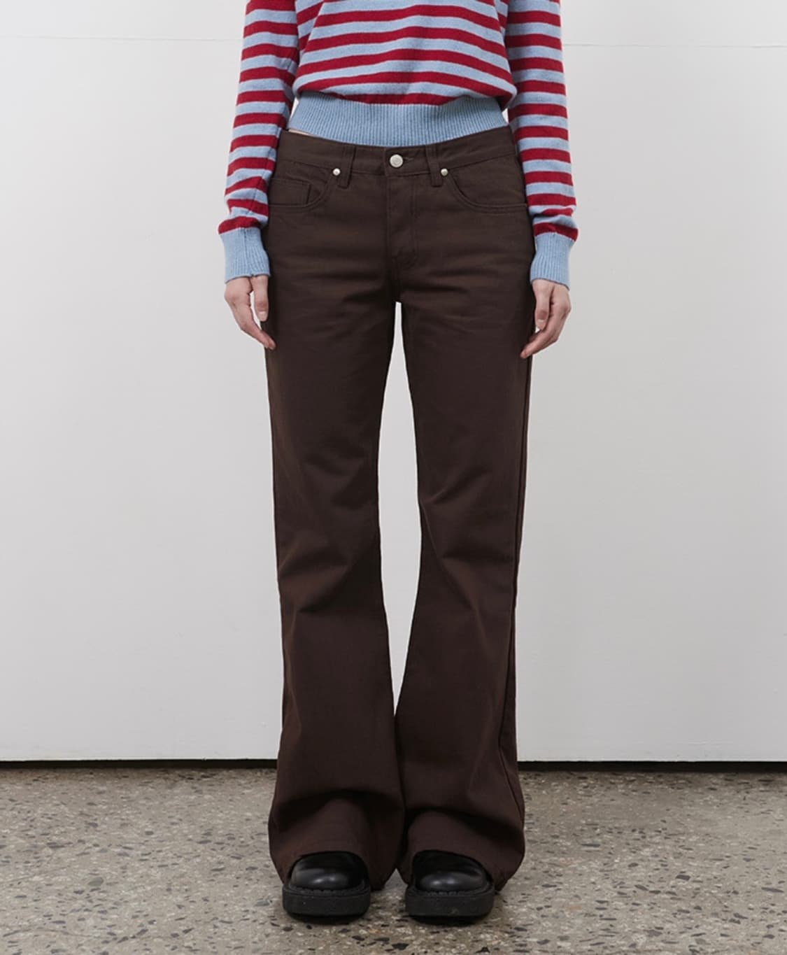 오헤시오 부츠컷 코튼 팬츠 브라운 상품이미지1