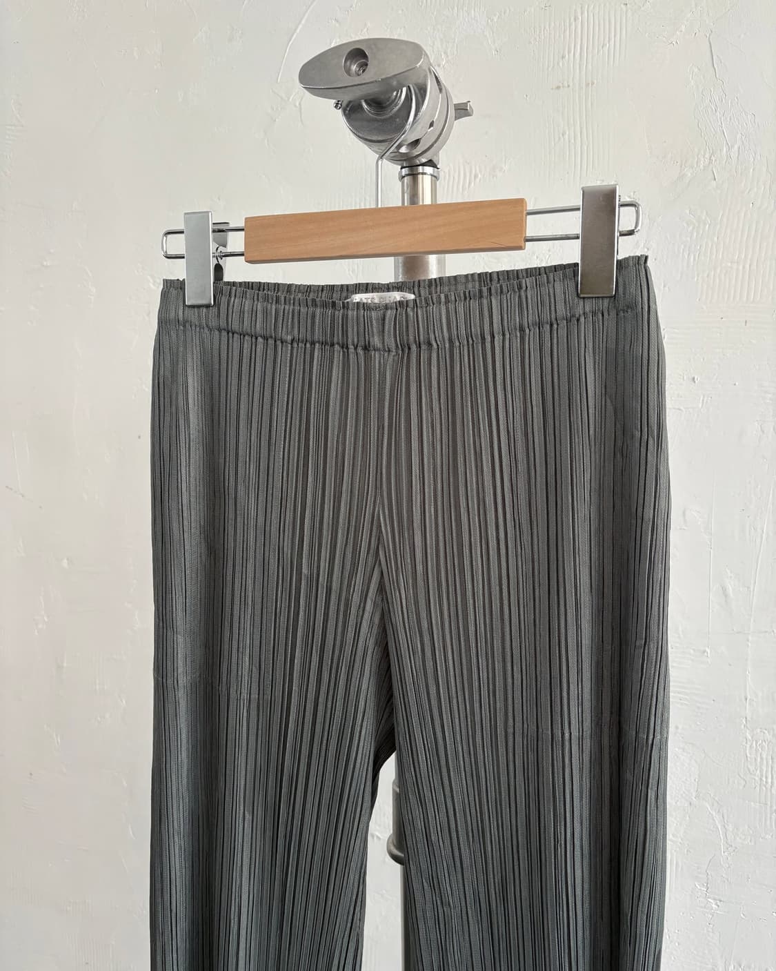 PLEATS PLEASE 플리츠플리즈 그레이 플리츠 팬츠 상품이미지7
