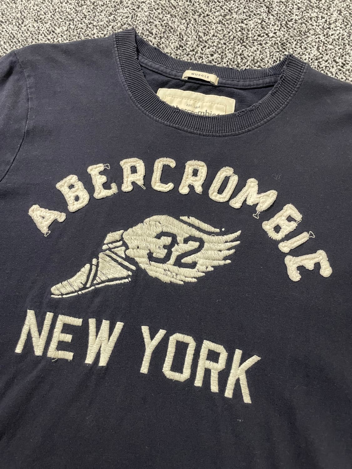 빈티지9. 아베크롬비 그런지 데미지 반팔티셔츠 반소매 네이비 상품이미지2