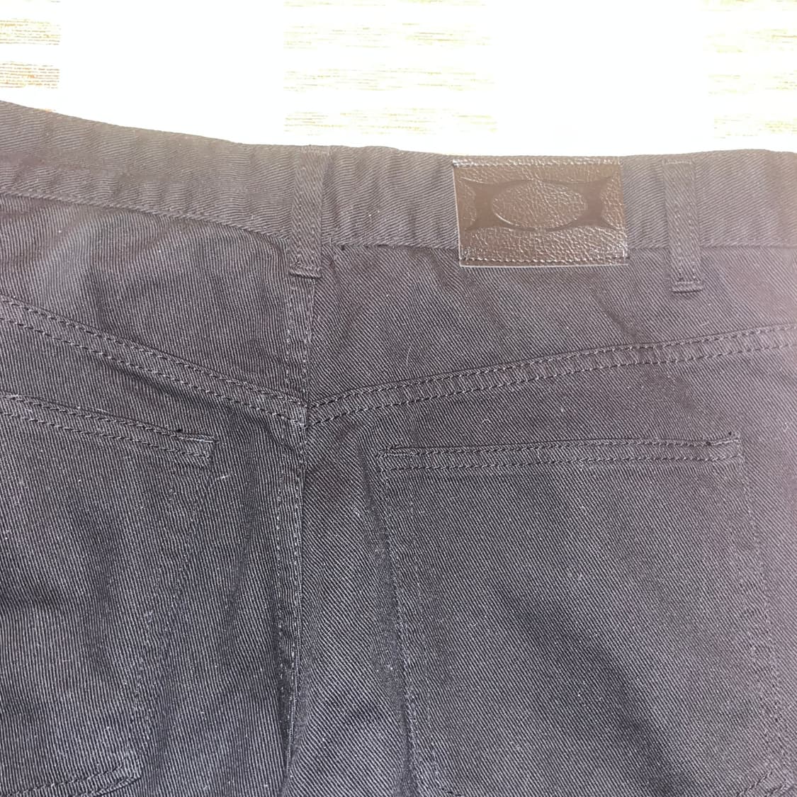 GOTHIC TWILL BERMUDA PANTS BLACK 상품이미지2