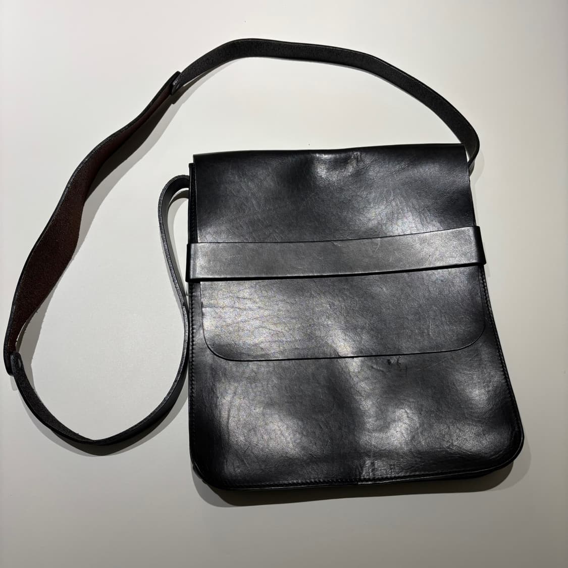 드리스 반 노튼 레더 크로스 백 상품이미지1