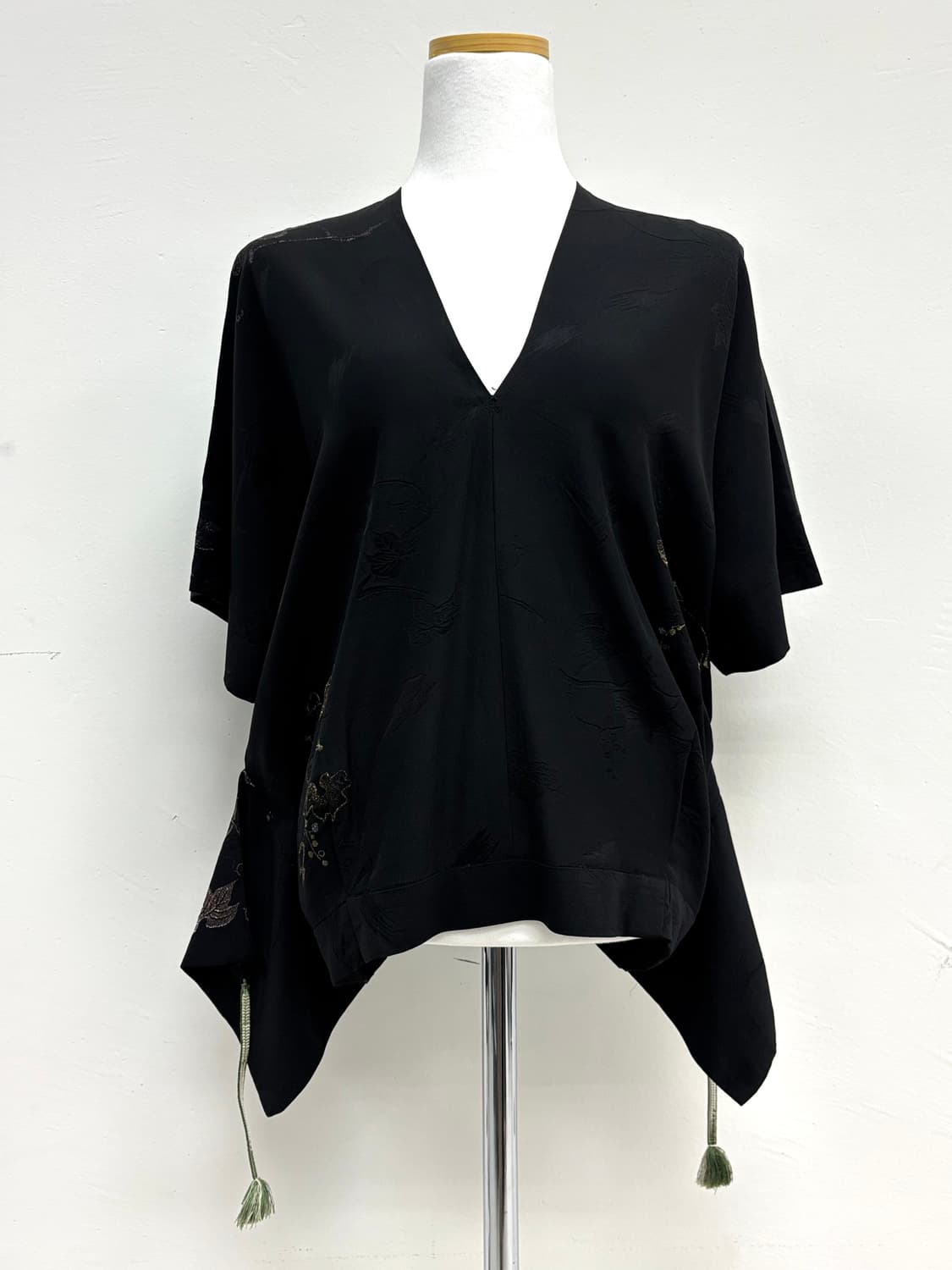 빈티지 오리엔탈 블랙 반팔 상품이미지5