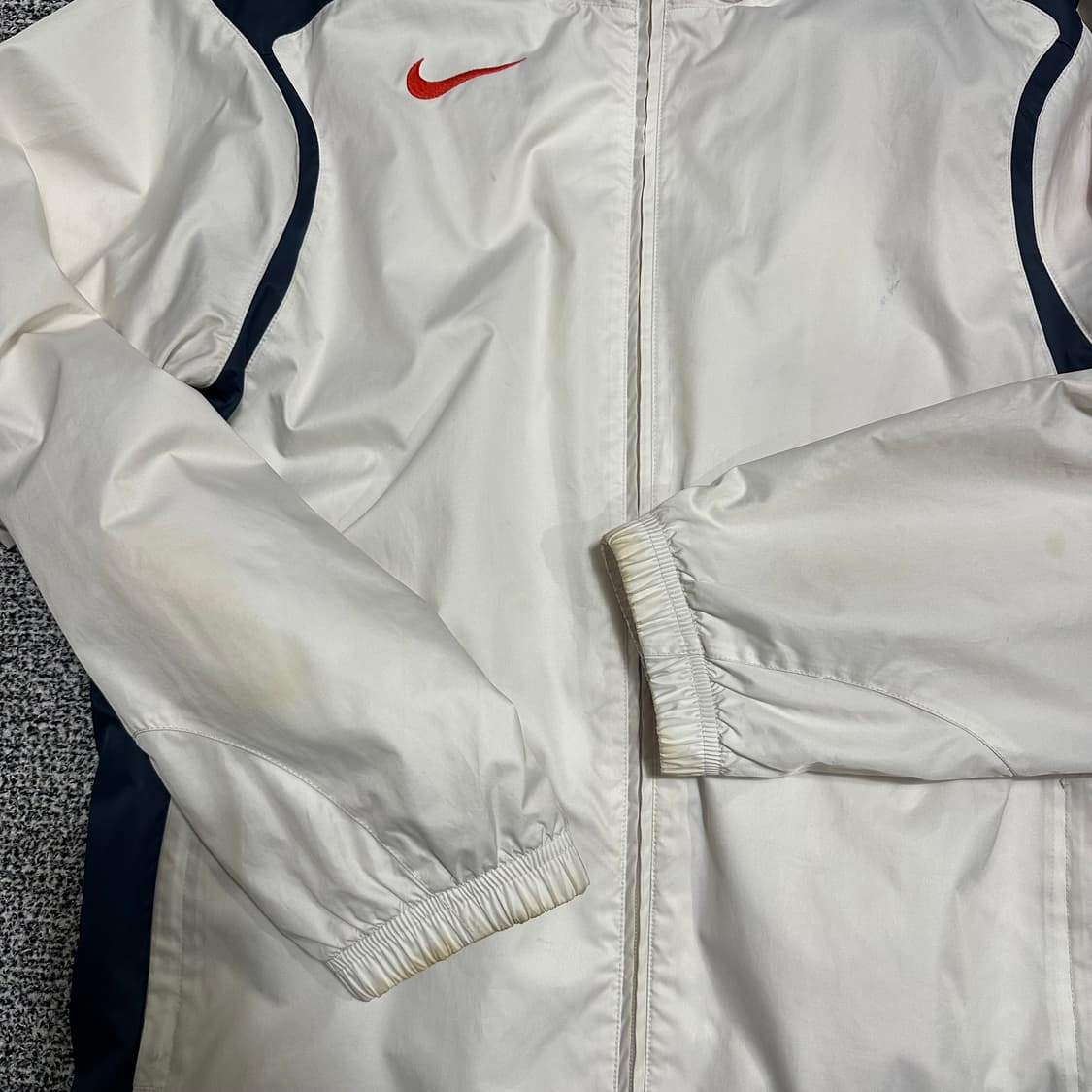 (L) 나이키 화이트/네이비 total 90 바람막이 점퍼 상품이미지4