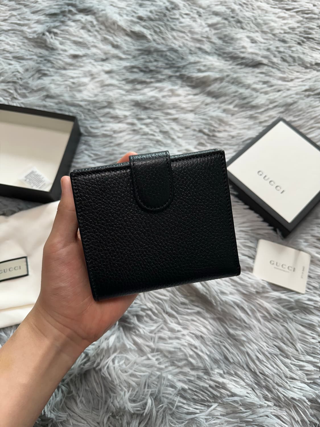 (정품) 구찌 인터로킹 플랩 지갑 상품이미지2