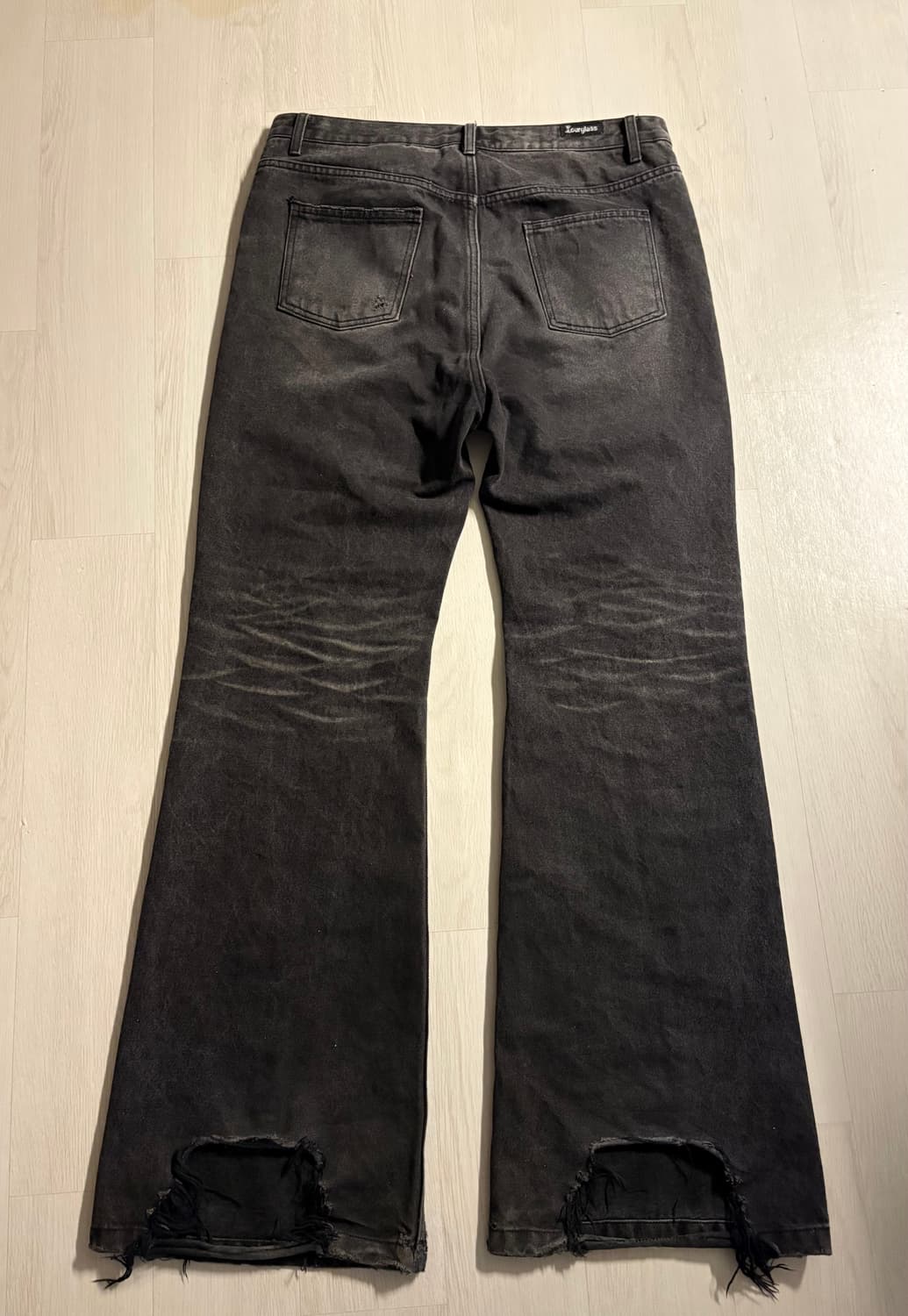 ourglass 블랙 워싱 부츠컷 데님 팬츠 상품이미지2
