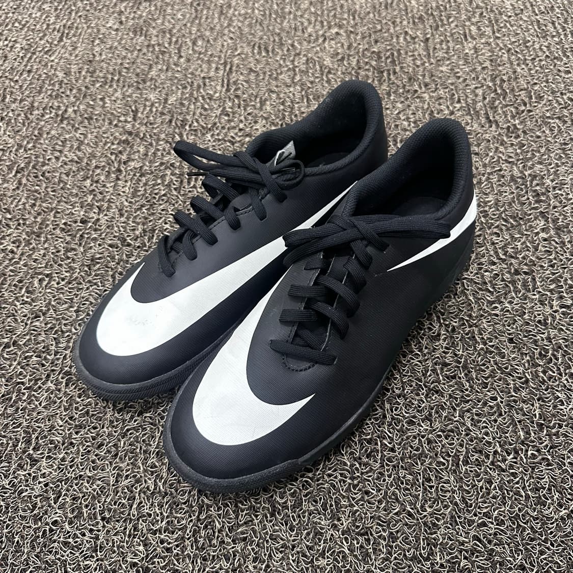 NIKE 나이키 브라바타 풋살화 블랙 270 상품이미지1