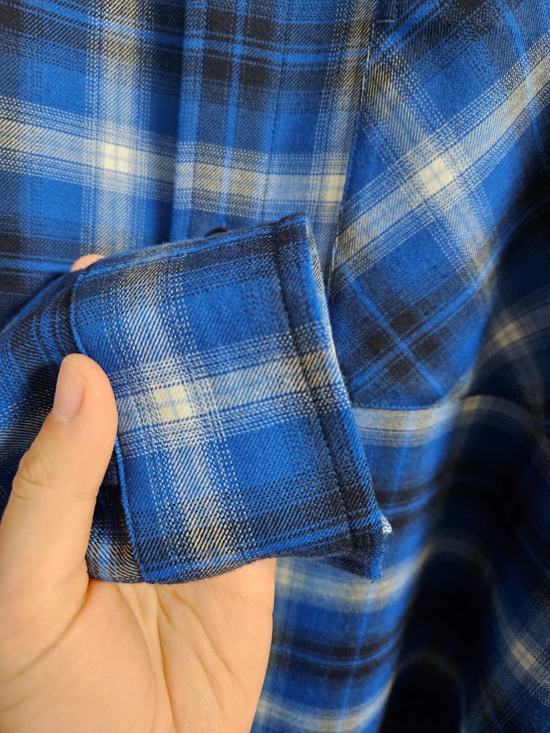 COS 릴랙스드핏 울 블렌드 블루 체크셔츠 L 상품이미지7