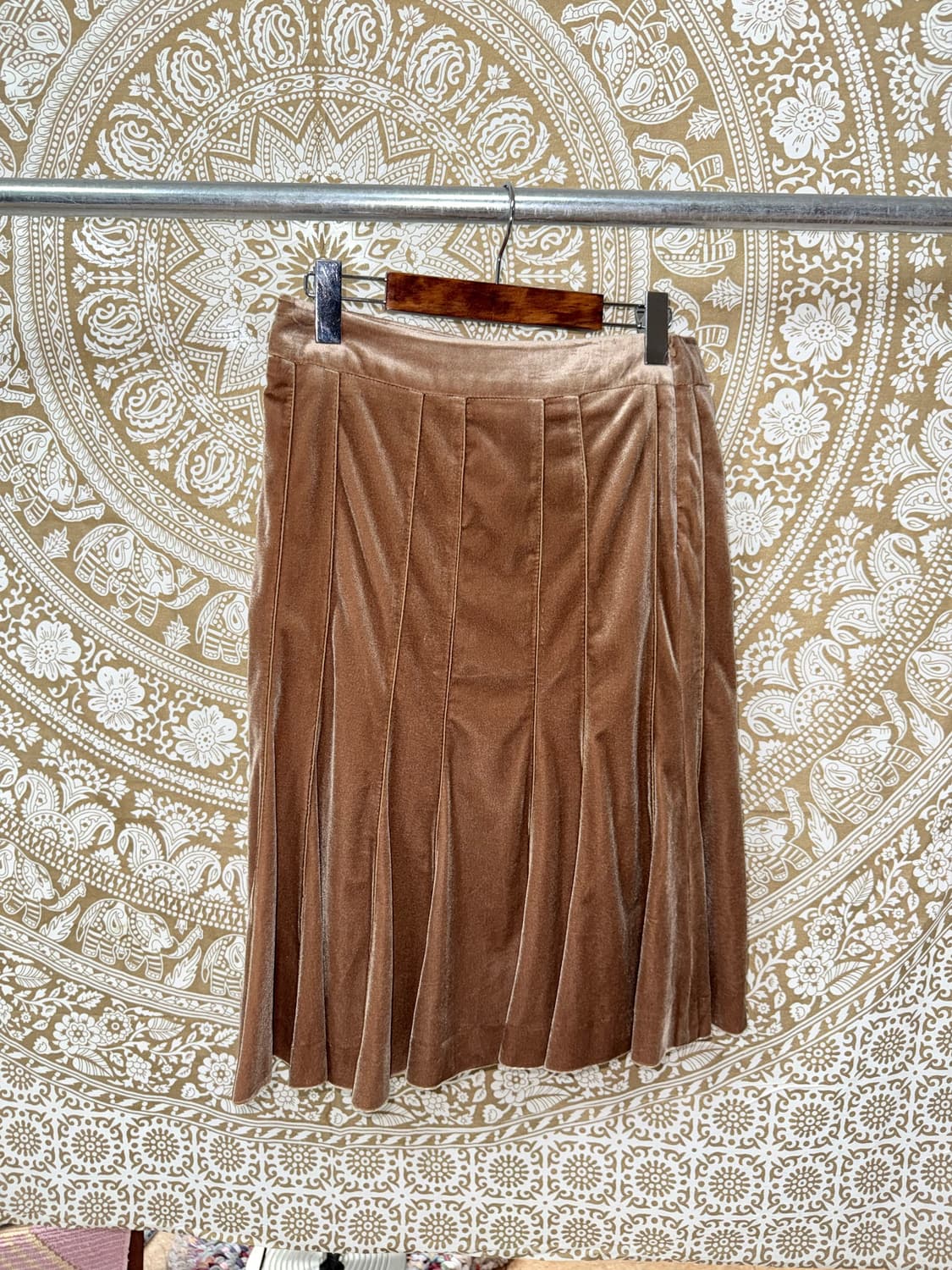 OPSEY 벨벳 미디스커트  상품이미지3