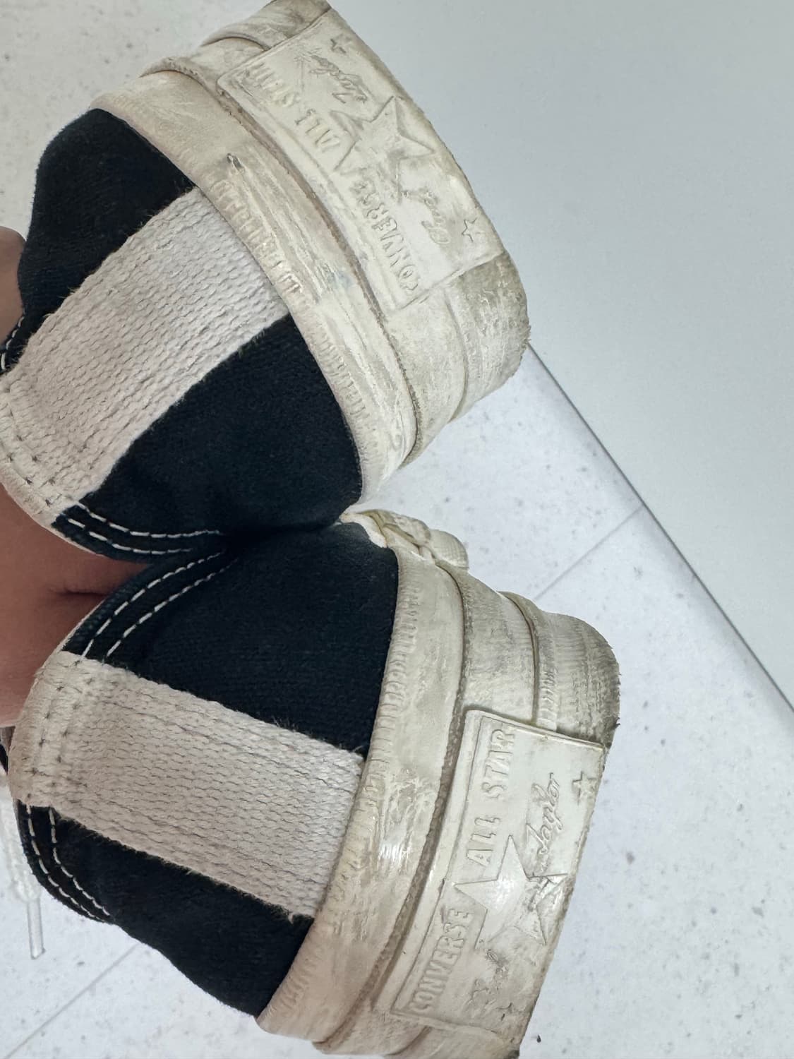 꼼데가르송 x 컨버스 스니커즈 상품이미지4