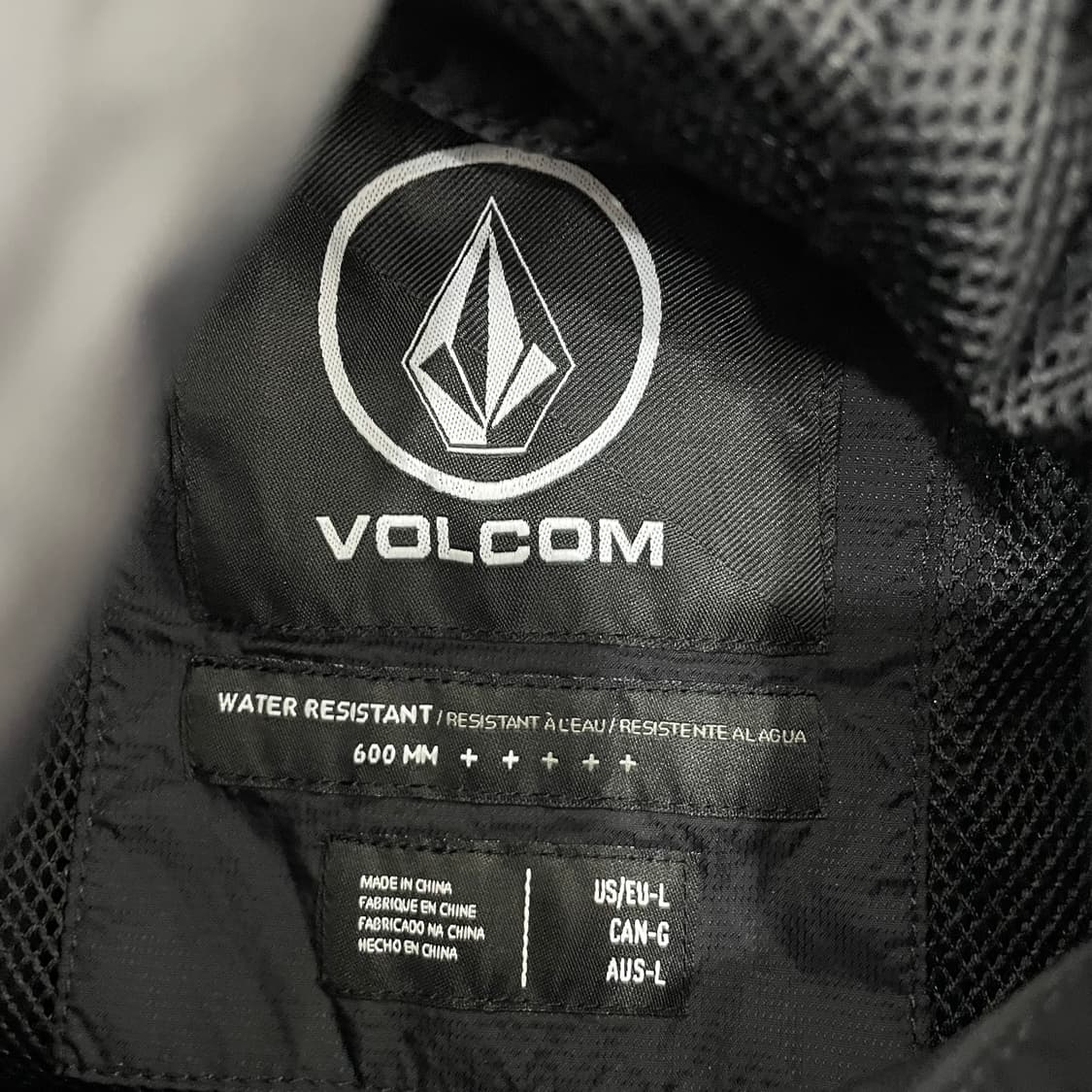 볼컴 경량 바람막이 상품이미지3