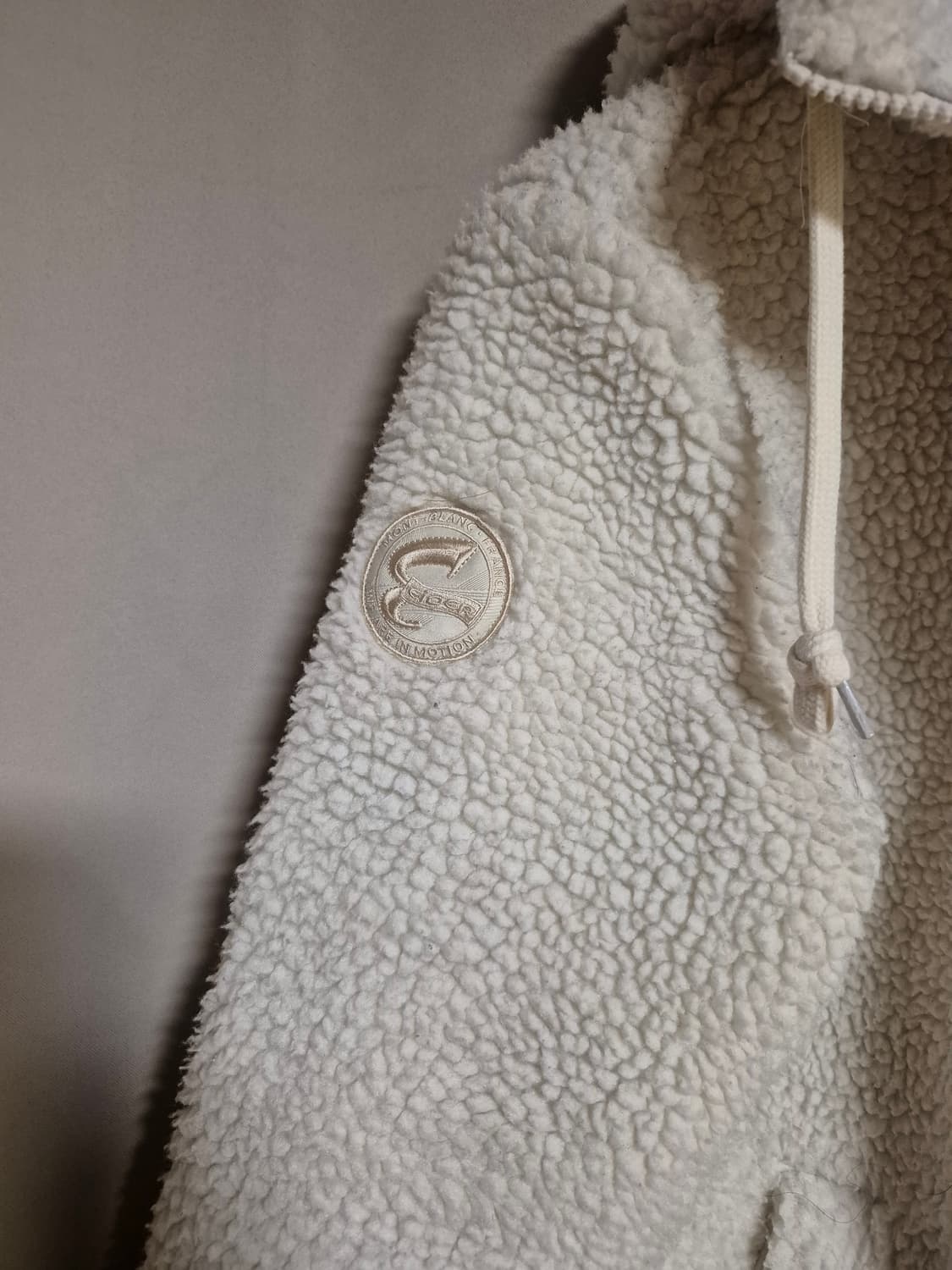 아이더 뽀글이 후리스 L 상품이미지2