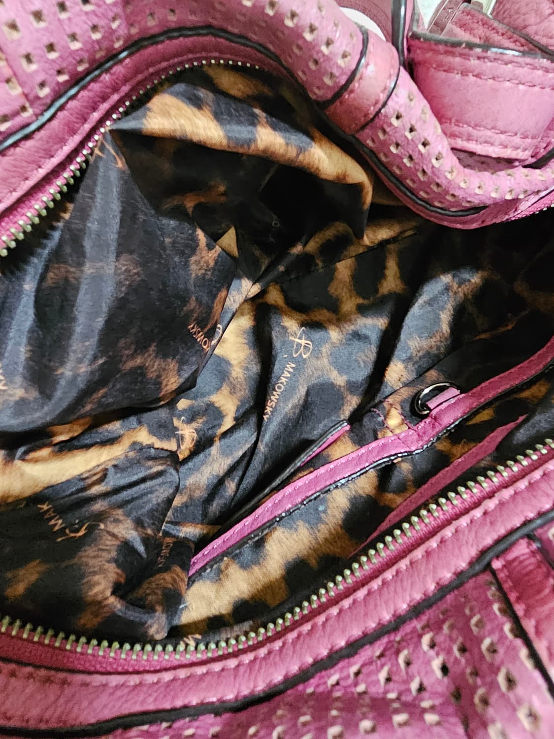 비마코스티  부드러운 천연소가죽 진달래색 숄더백 39센티 상품이미지9