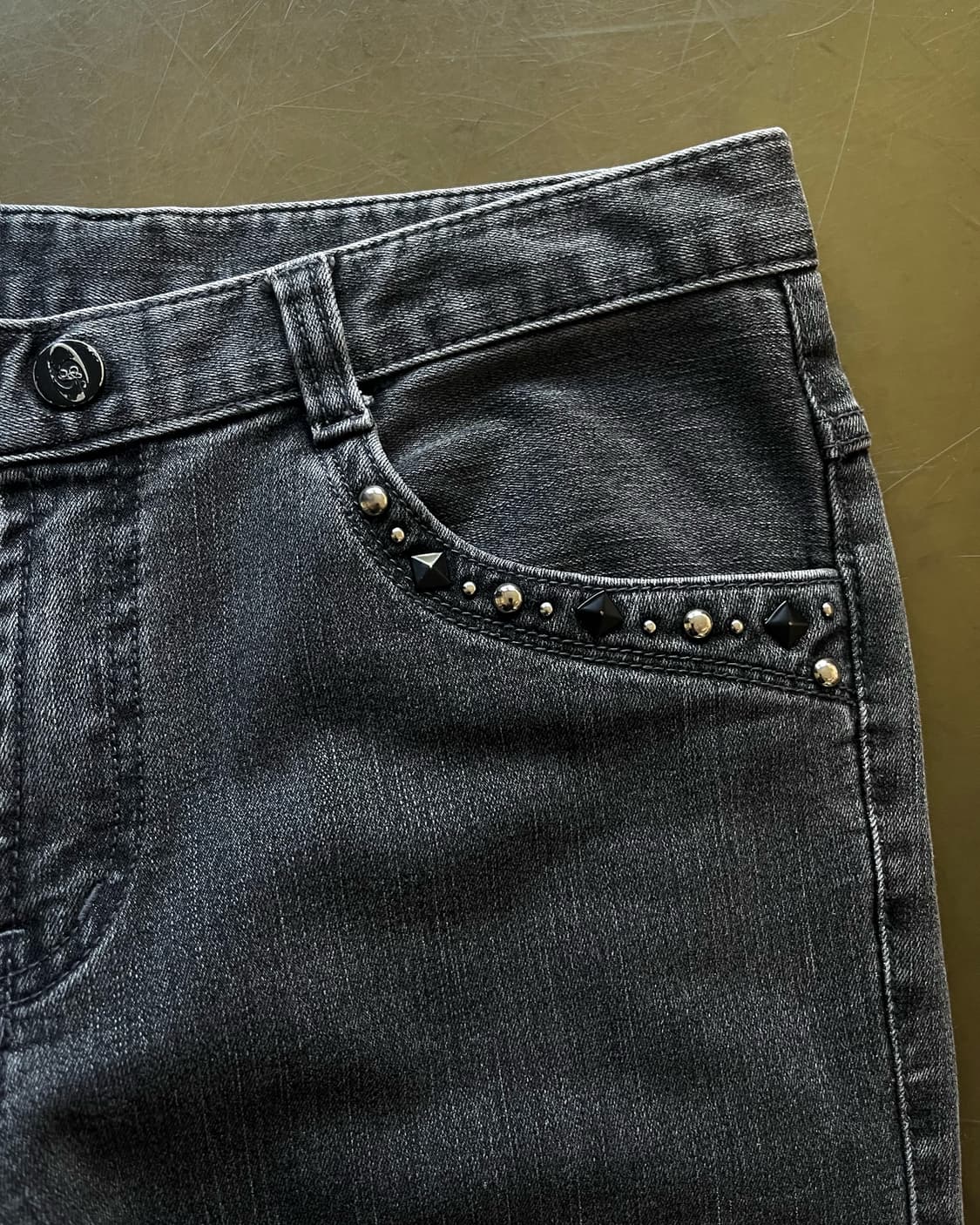 2000s TOMBOY Jeans Stud Trim Black Jeans 상품이미지5