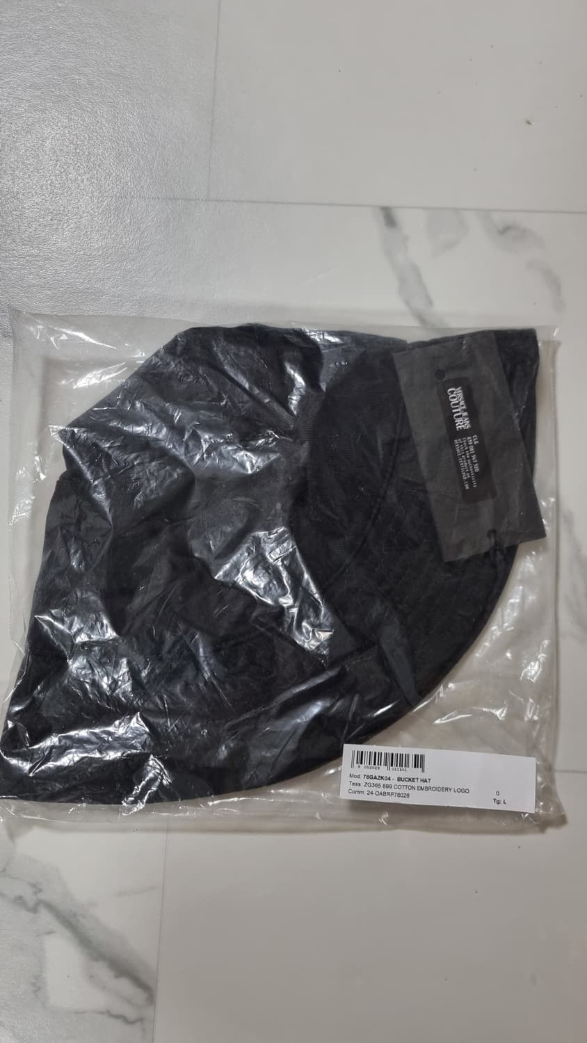 베르사체 자수로고 버킨 햇 상품이미지3