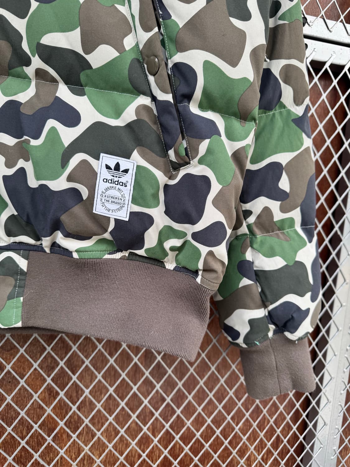 아디다스 서울 플라이트 카모 오버핏 봄버 패딩 자켓 M 상품이미지2