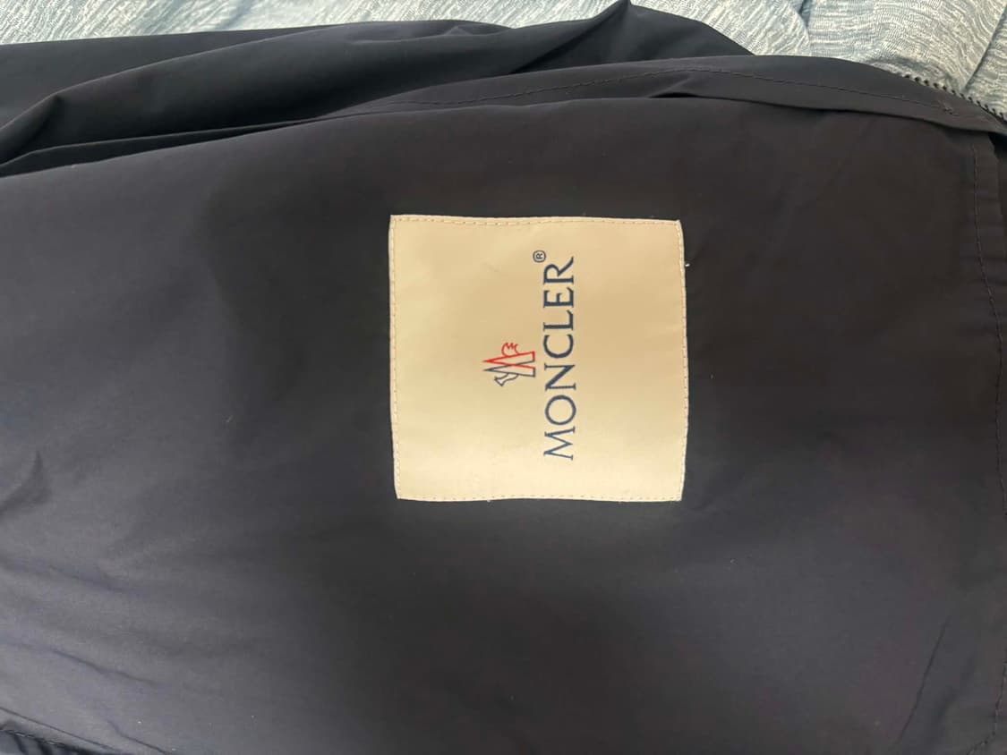 몽클레르 네이비 바람막이 3사이즈 상품이미지4