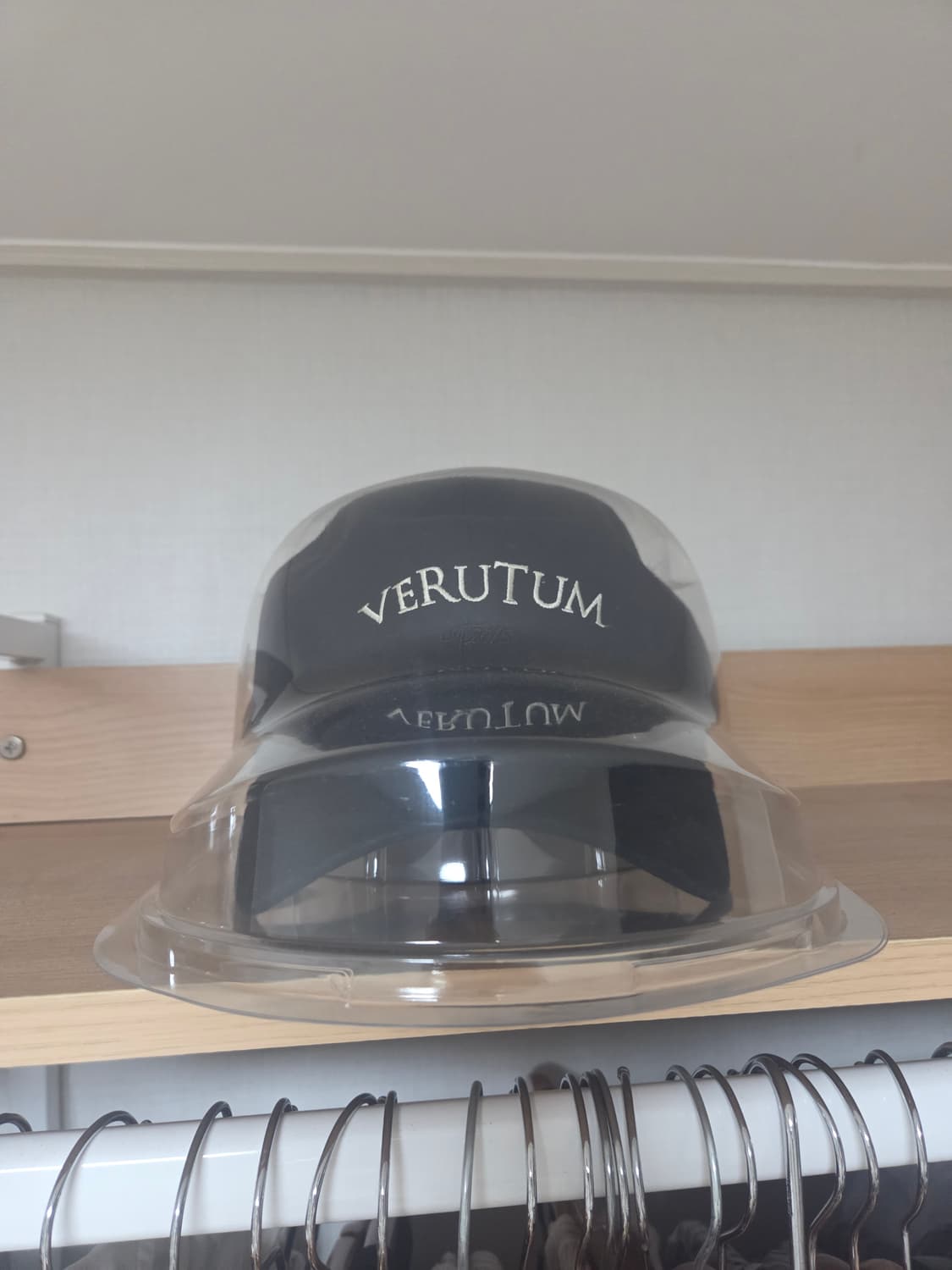 베루툼세리프볼캡 블랙 상품이미지2