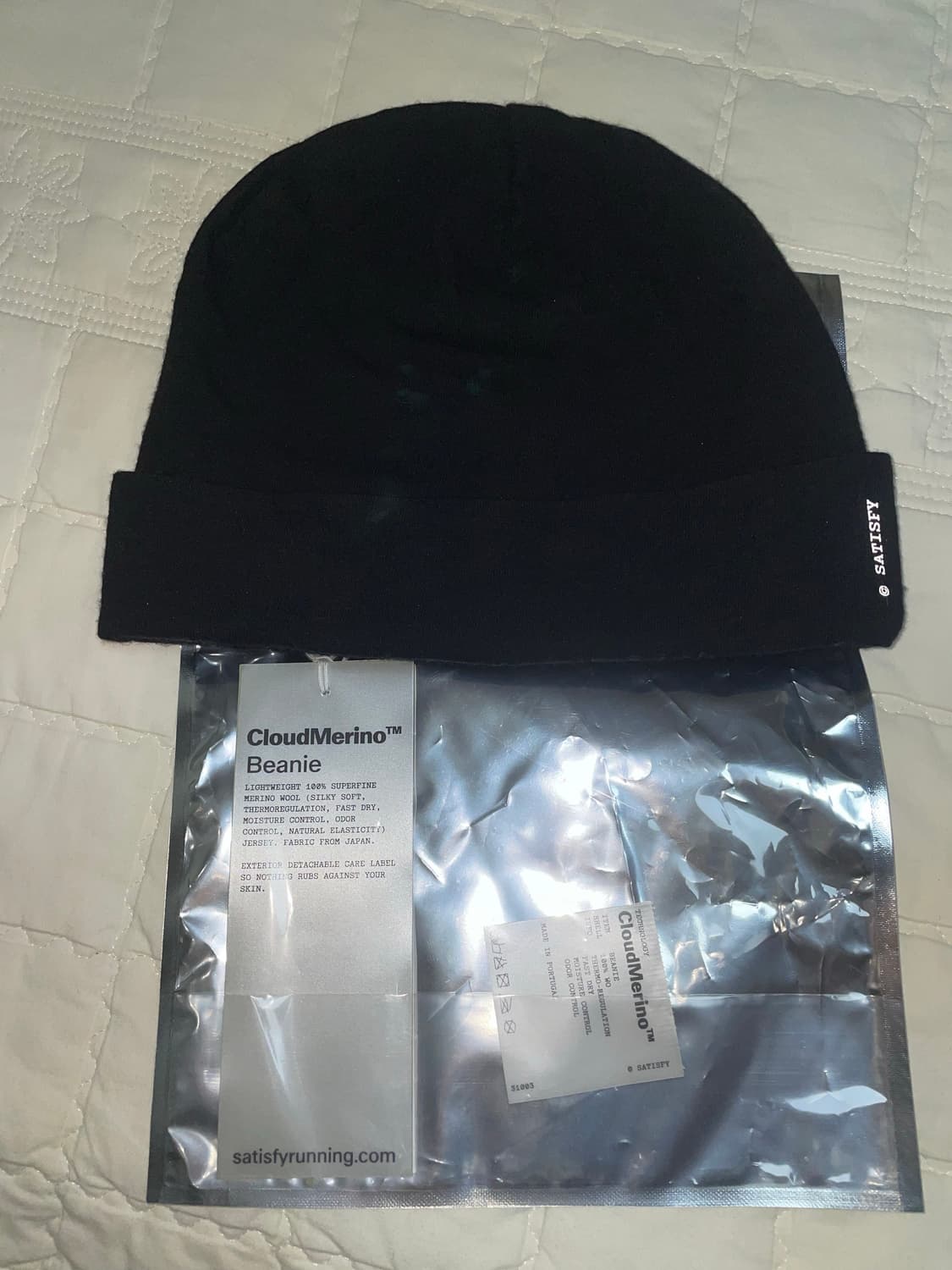 SATISFY 클라우드 메리노 비니 블랙 상품이미지2