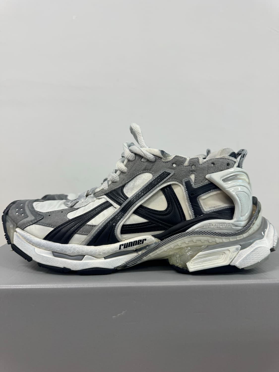 발렌시아가  러너 블랙 그레이 스니커즈 42 사이즈 상품이미지1