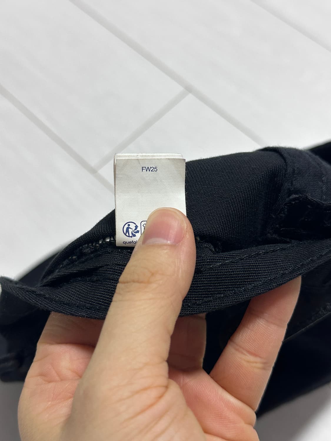 슈프림 25fw 블랙 캠프캡 모자 상품이미지3