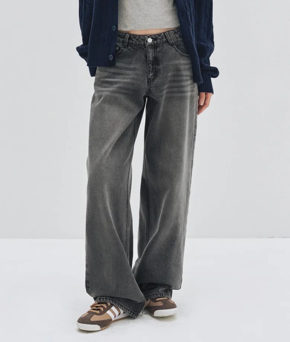 Signature Low Rise Wide Jeans S 상품이미지1