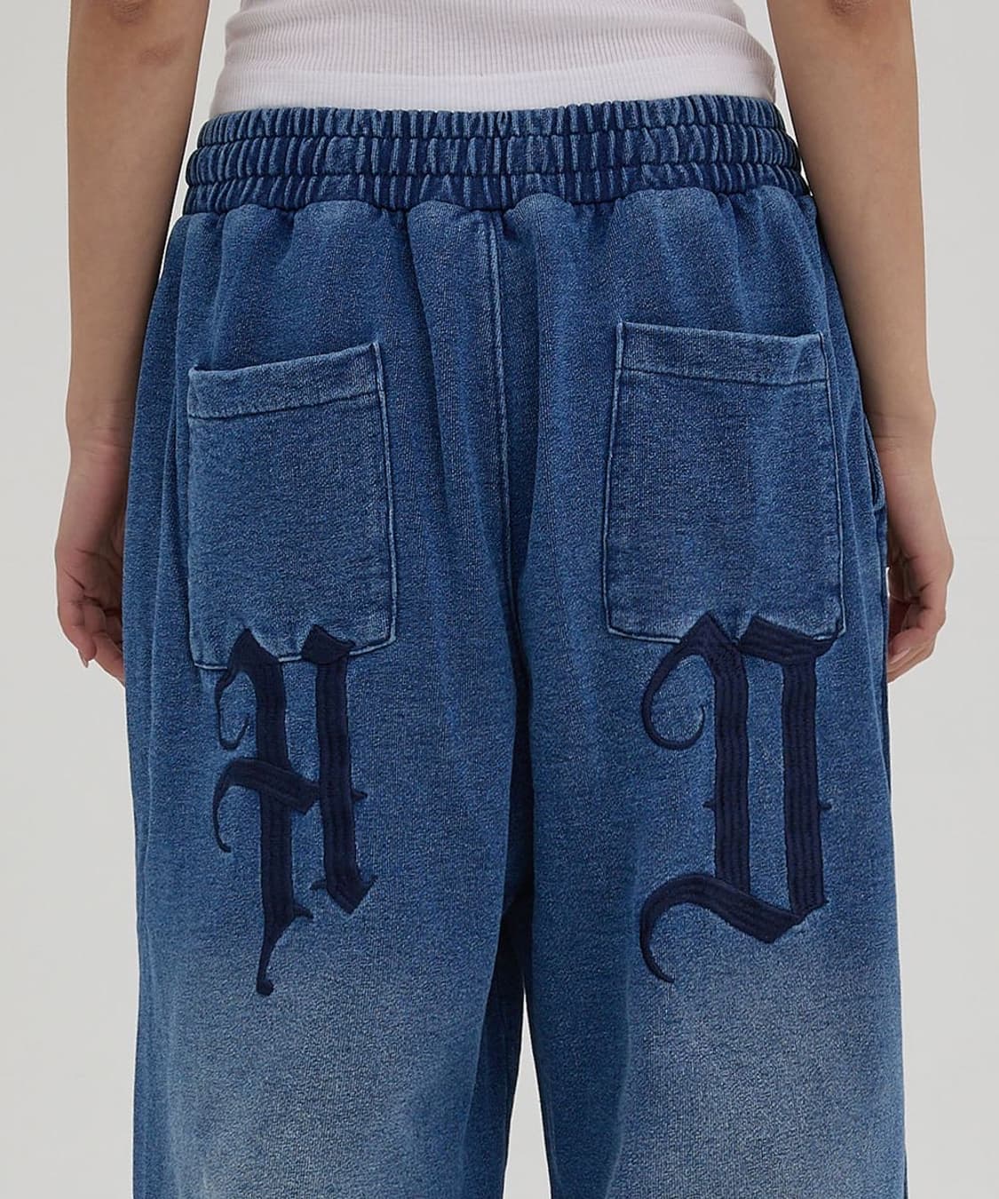 후드후드 HD 워싱 데님 파라슈트 스웨트팬츠 딥블루 2 상품이미지4